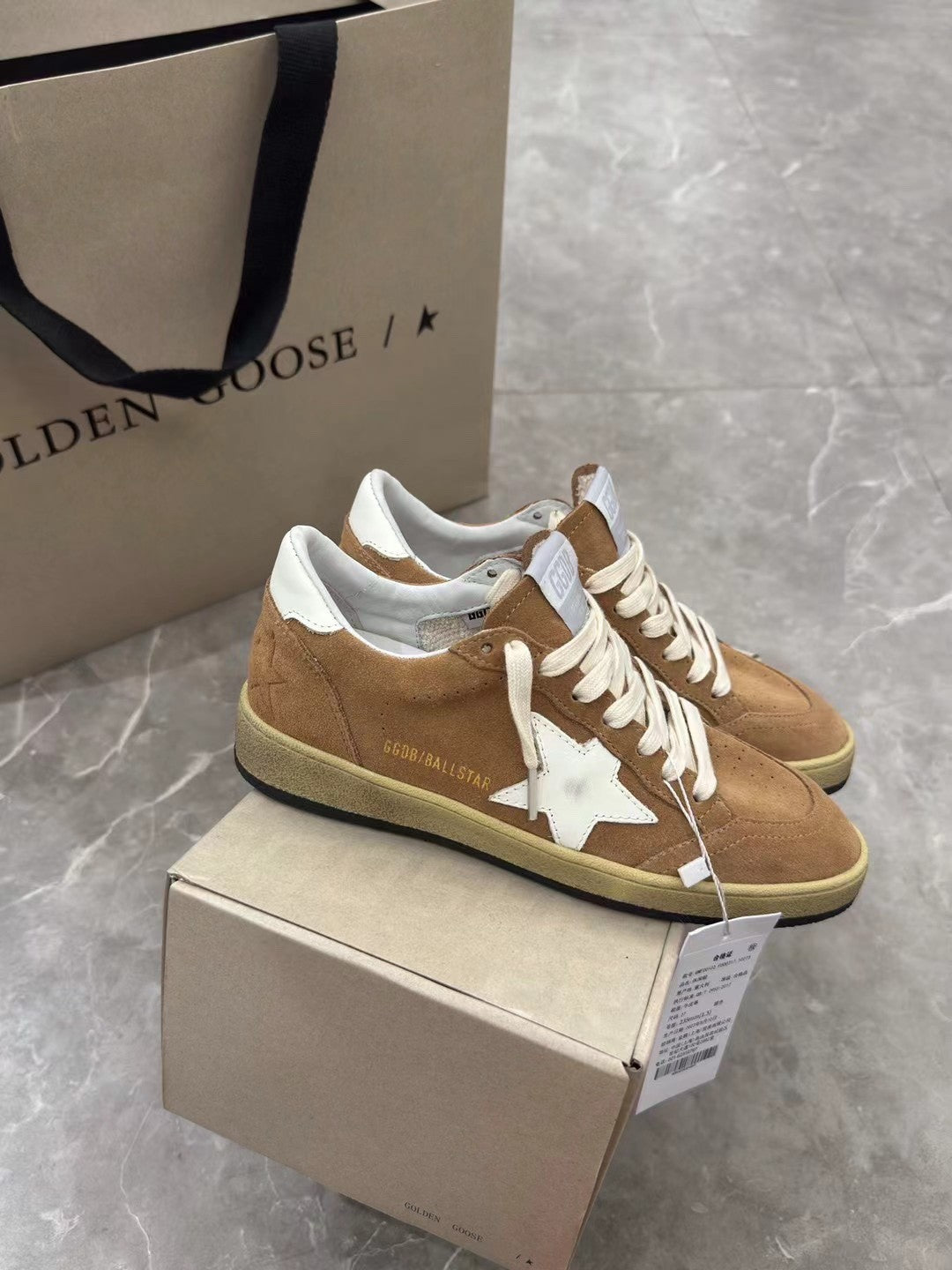 Golden Goose Men's Spring/fall Fashion Casual Round Toe Lace Up Flat Low Top Logo Embellished Casual Shoes For Everyday Wear Shoes #79395