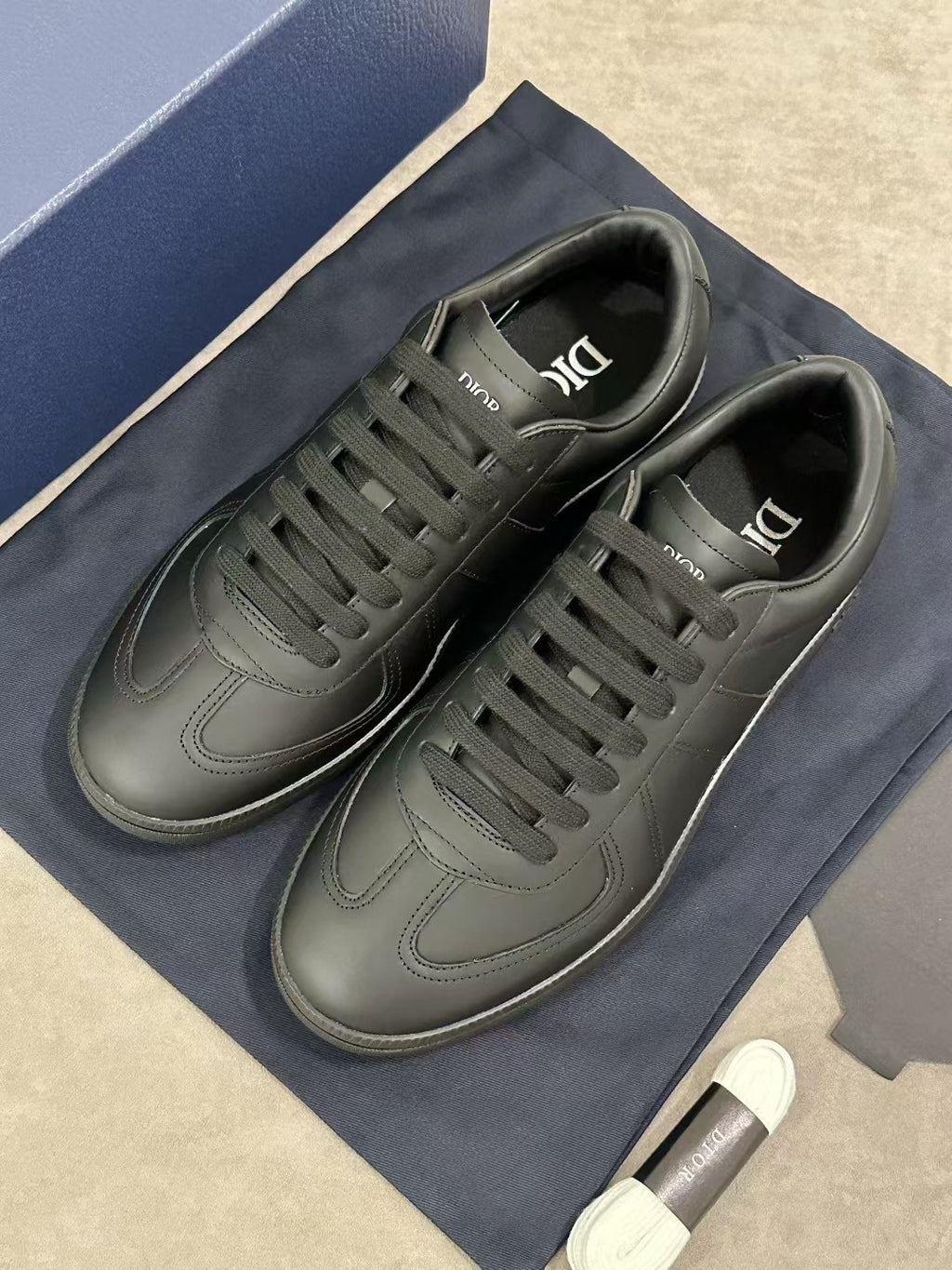 DIOR B01 Matchpoint Sneaker Black and White Smooth Calfskin with Gray Suede Calfskin #386986