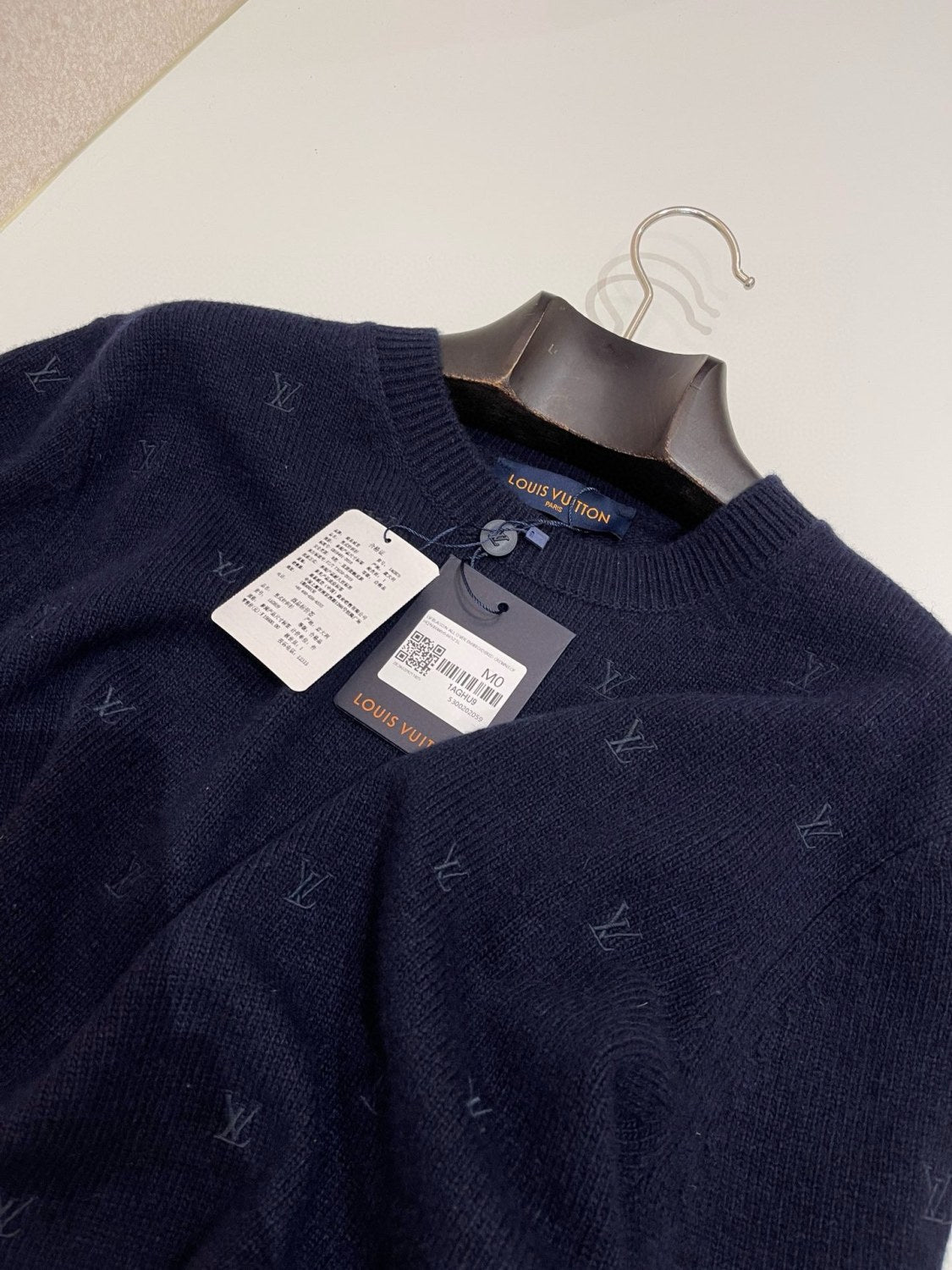 Louis Vuitton Men's Spring and Autumn Solid Color Embroidery Logo Printed Crew Neck Knit Wool Sweater #73953