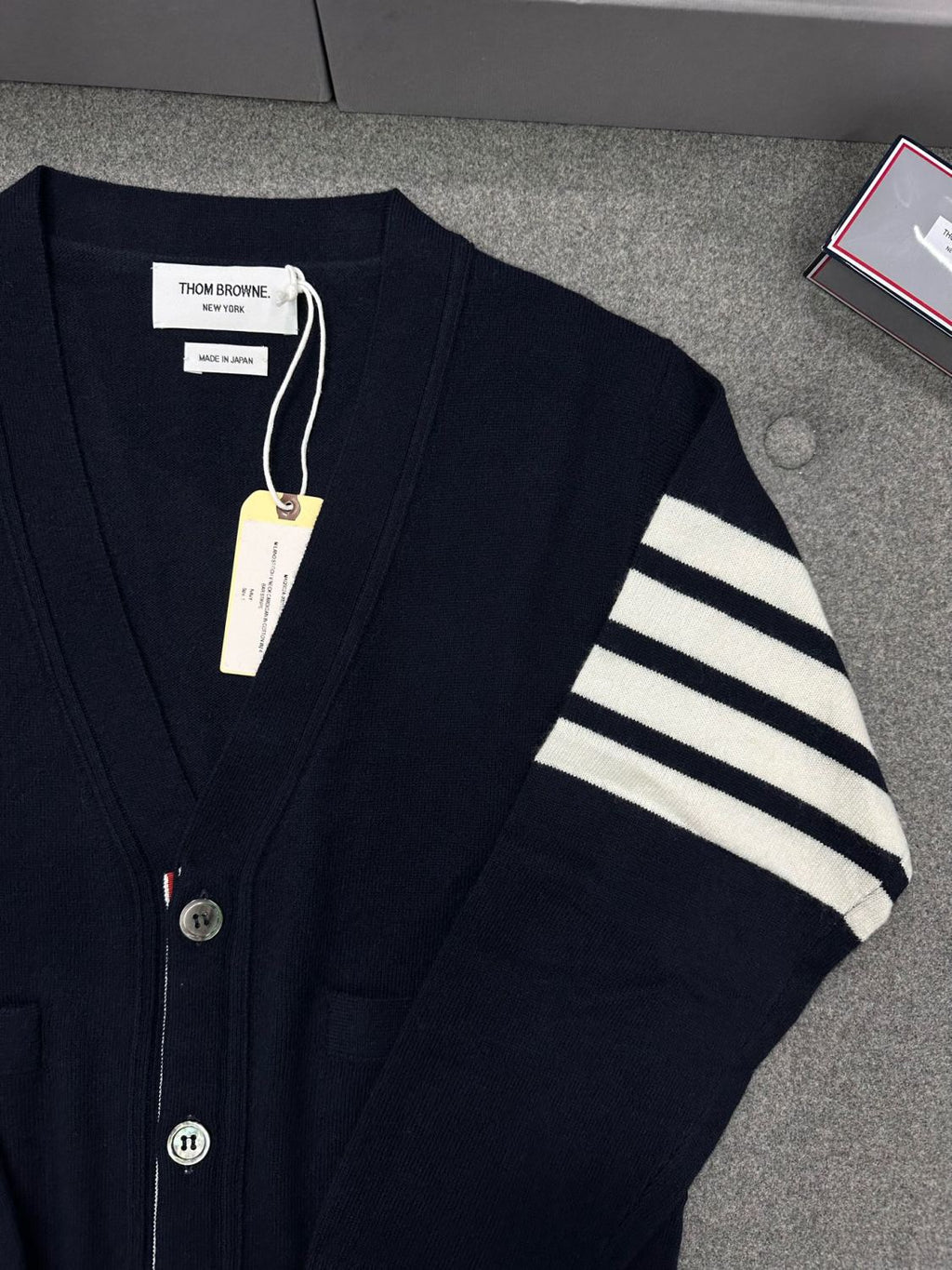 Thom Browne Men's Spring & Autumn Striped Solid Color V-Neck Cashmere Fitted Long Sleeve Knit Cardigan Ngvp #1945