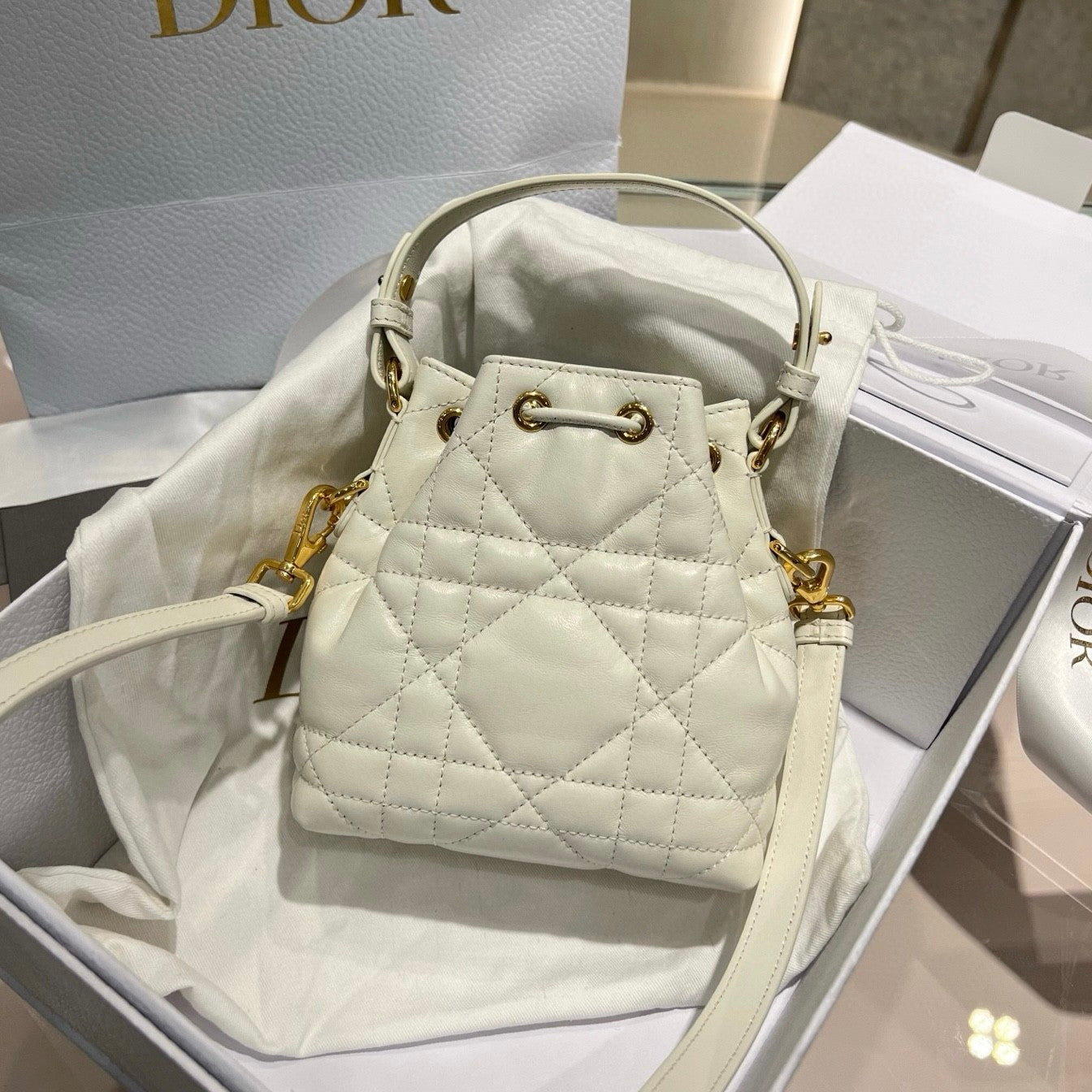 Dior Caro Women's Fashion Classic Solid Color Lambskin Cd Logo Mini Bucket Bag Shoulder Bag Crossbody Bag Bags S5250UNOZ_M030 #78351