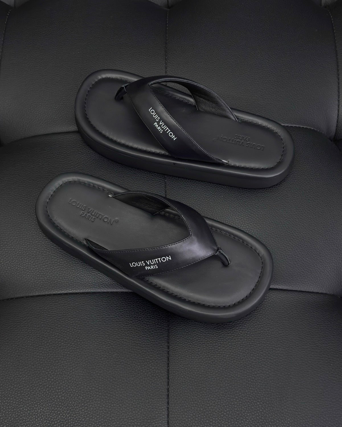 LOUIS VUITTONLV Flip Thong Shoes #387756