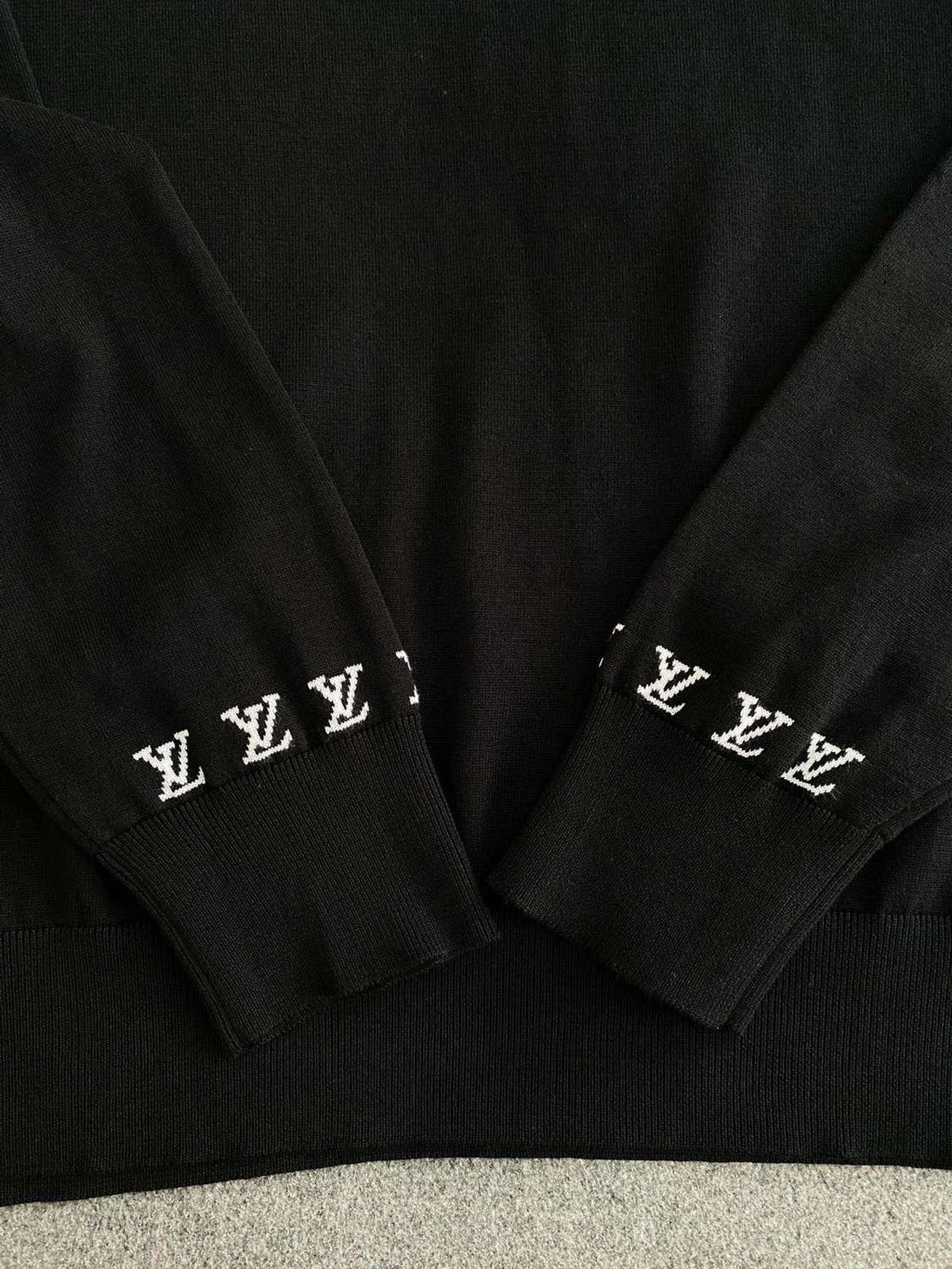 Louis Vuitton Men's Spring And Fall Logo Printed Crew Neck Black Cotton Long Sleeve Fitted Sweater #71473