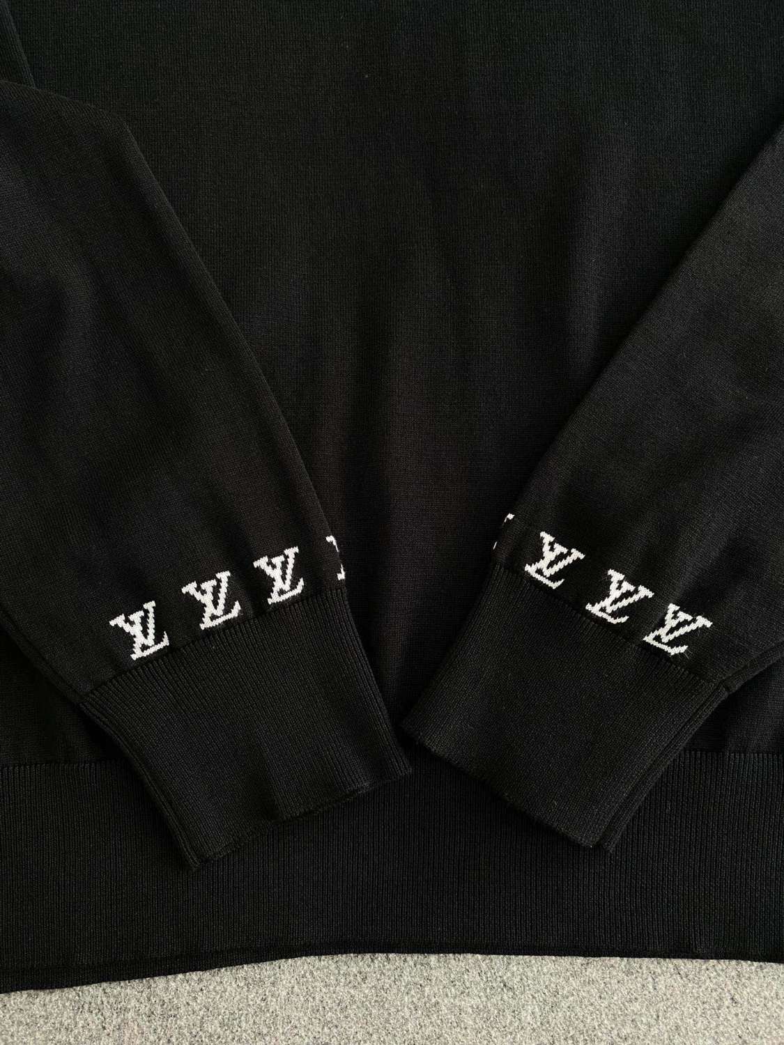 Louis Vuitton Men's Spring And Fall Logo Printed Crew Neck Black Cotton Long Sleeve Fitted Sweater #71473