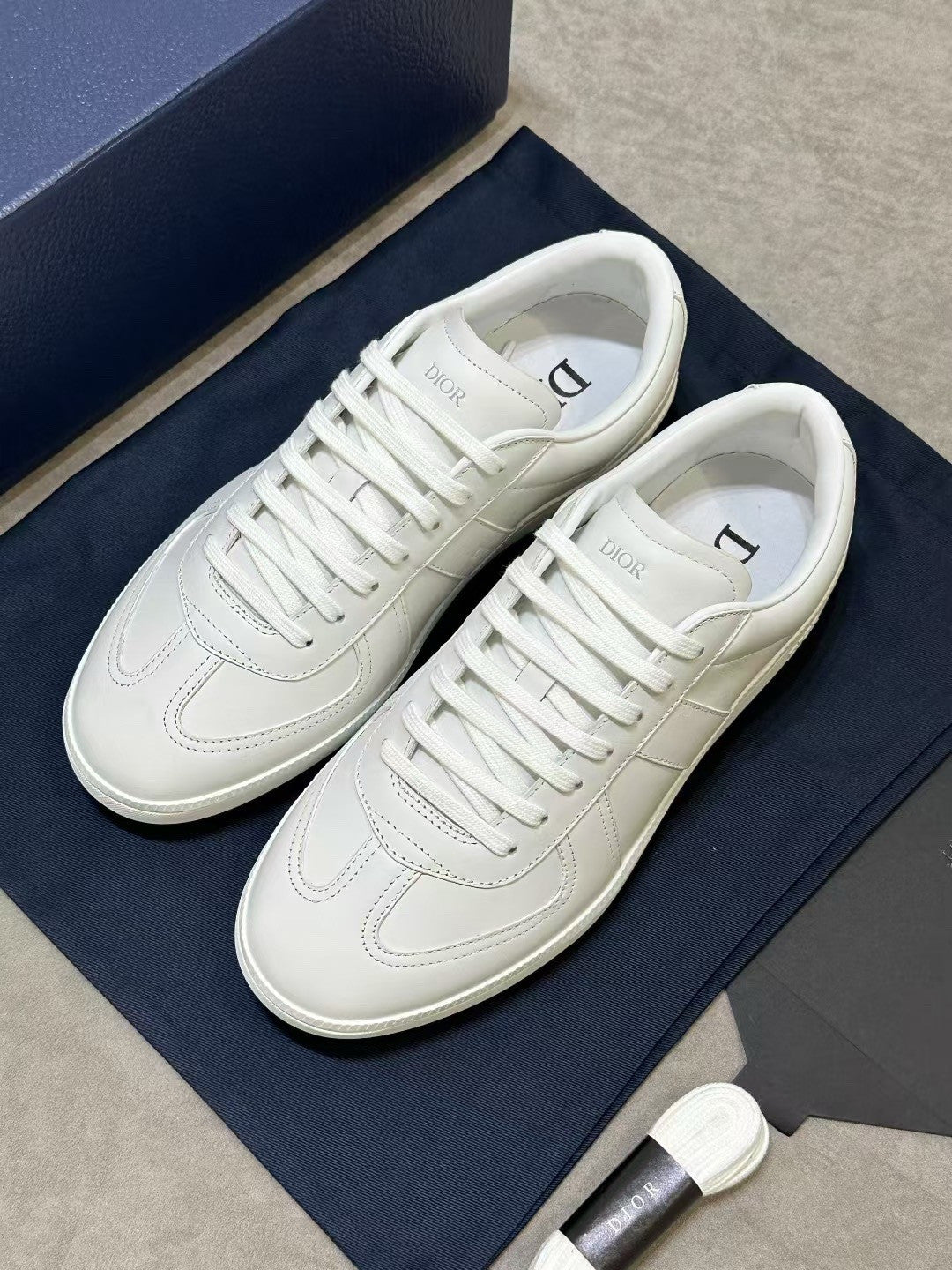 DIOR B01 Matchpoint Sneaker Black and White Smooth Calfskin with Gray Suede Calfskin #386986