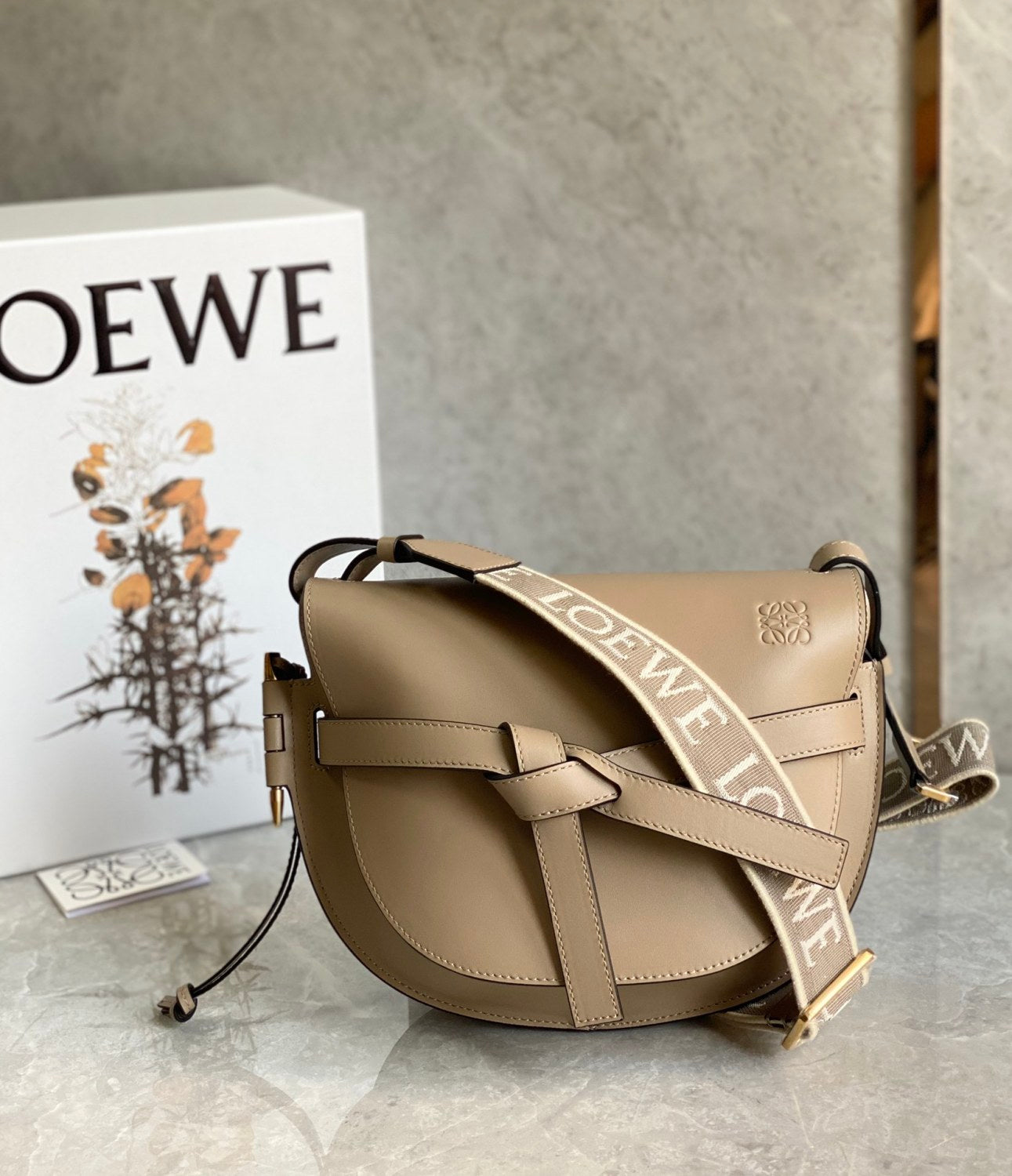 Loewe Women's Solid Colour Adjustable Shoulder Strap Mini Soft Cowhide Jacquard Gate Dual Shoulder Crossbody Handbag Bag Bags #76932