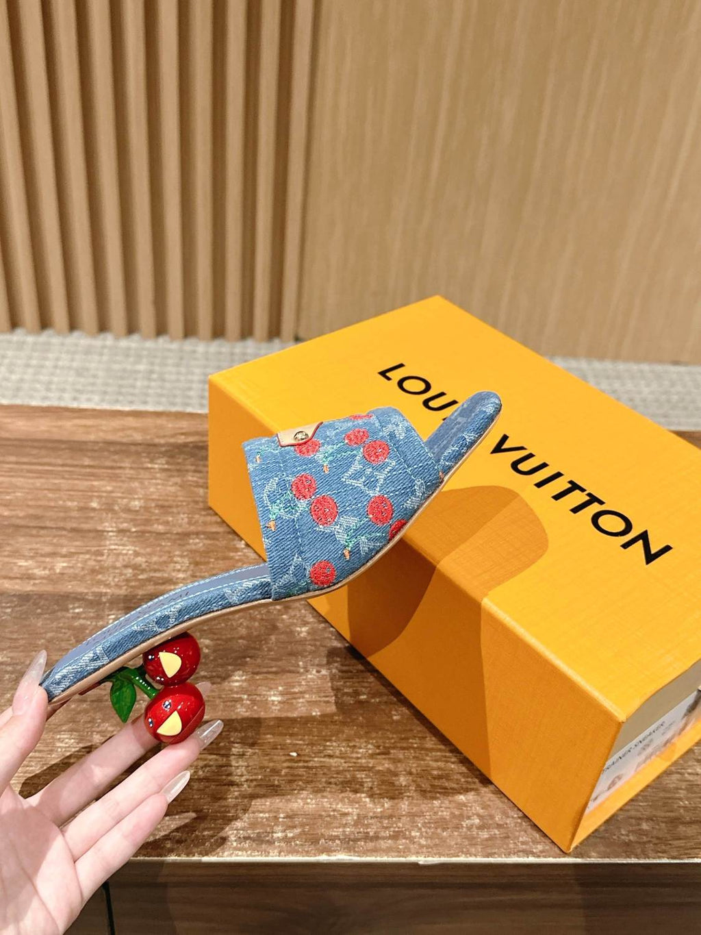 Louis Vuitton  x TM Lily Series Summer Logo Embroidery Solid Color Cool Slippers With Exposed Toes And A Unique Heel Height Of 5.5cm Casual Shoes #81735