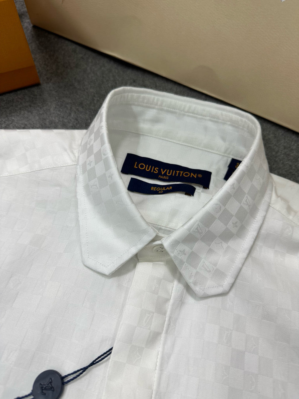 Louis Vuitton Men's DNA Collar Regular Spring and Autumn White Buttoned Lapel Checkerboard Print Long Sleeve Shirt #98172