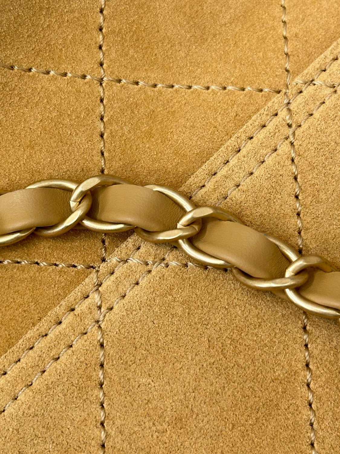 Chanel Suede Bobo Bag #380060