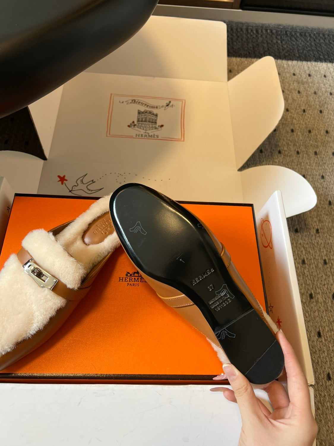 Hermes Women's Winter Head-Covering Half-Support Shoes Casual Solid Color Oz Flat Mule Slippers #81518