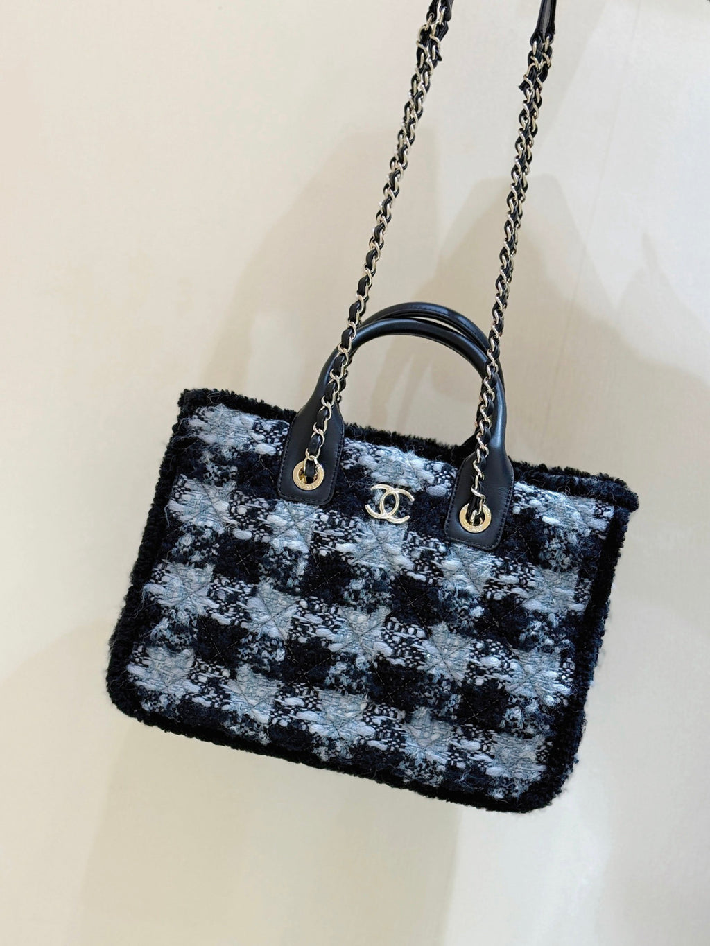 Chanel Small Tote Tweed Shearling Lambskin #376286