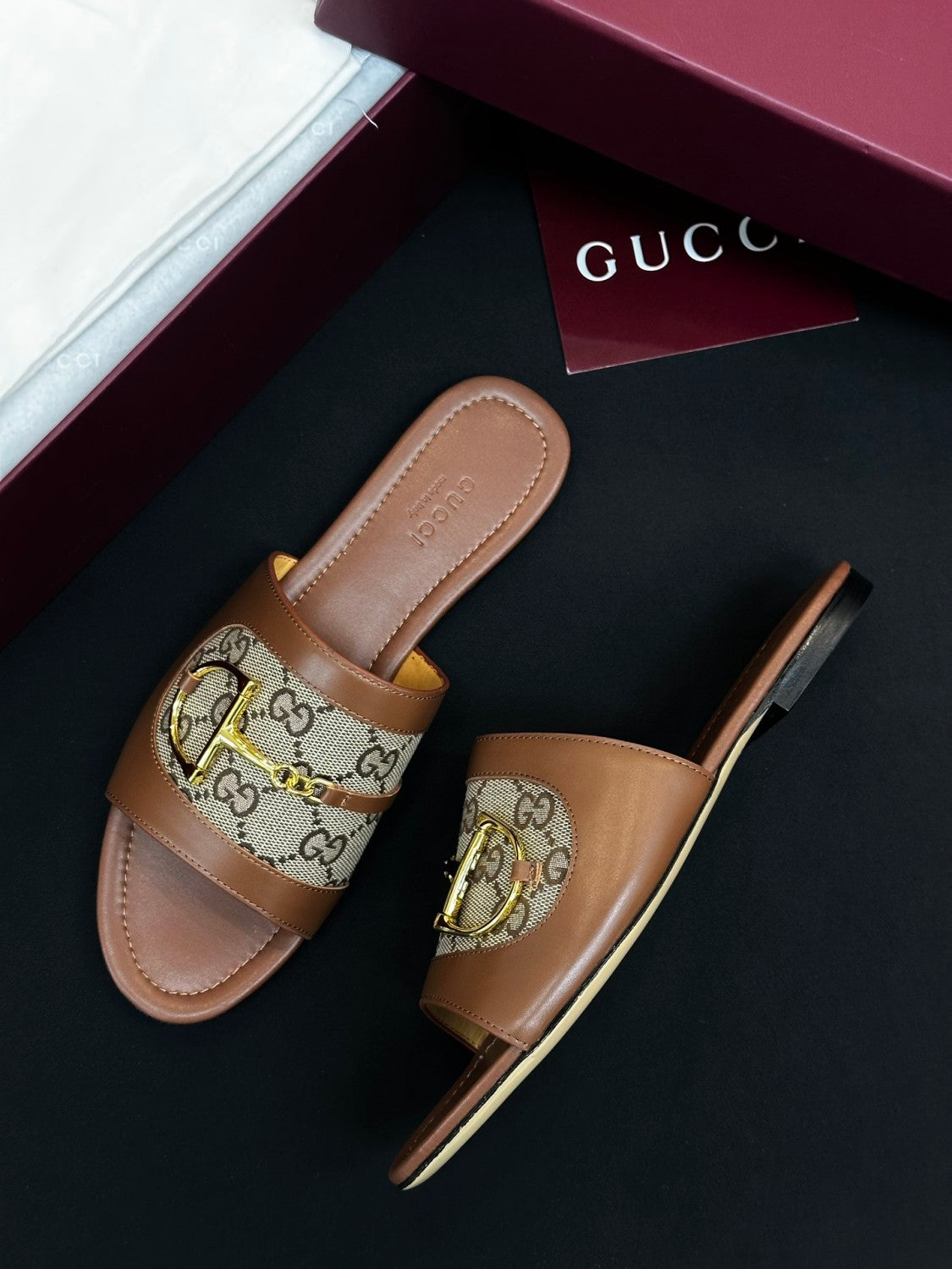 Gucci Women's Summer Fashion Casual Round Toe Flat Leather Horse Bit Buckle Sandals  Shoes #78393