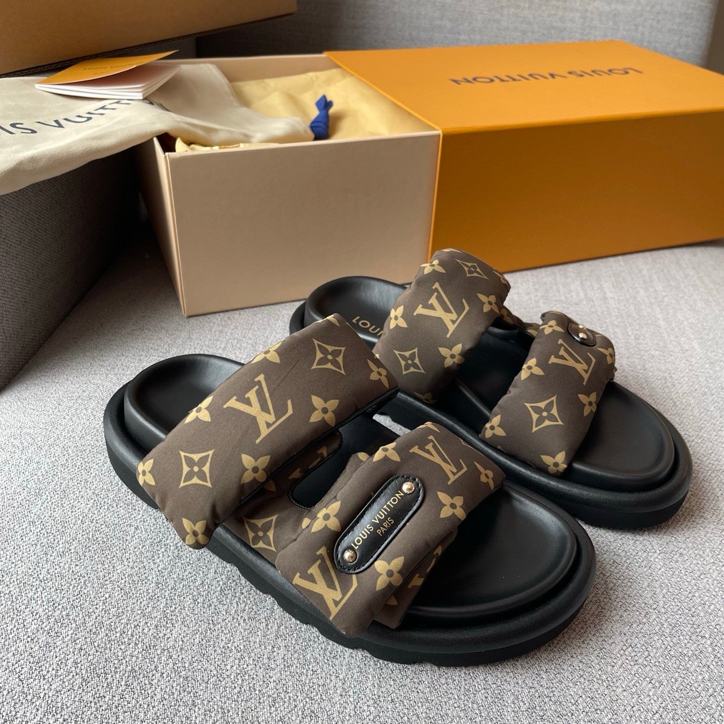 Louis Vuitton LV Pool Pillow Comfort Women's Summer Solid Color Letter Print Slippers Shoes #77247