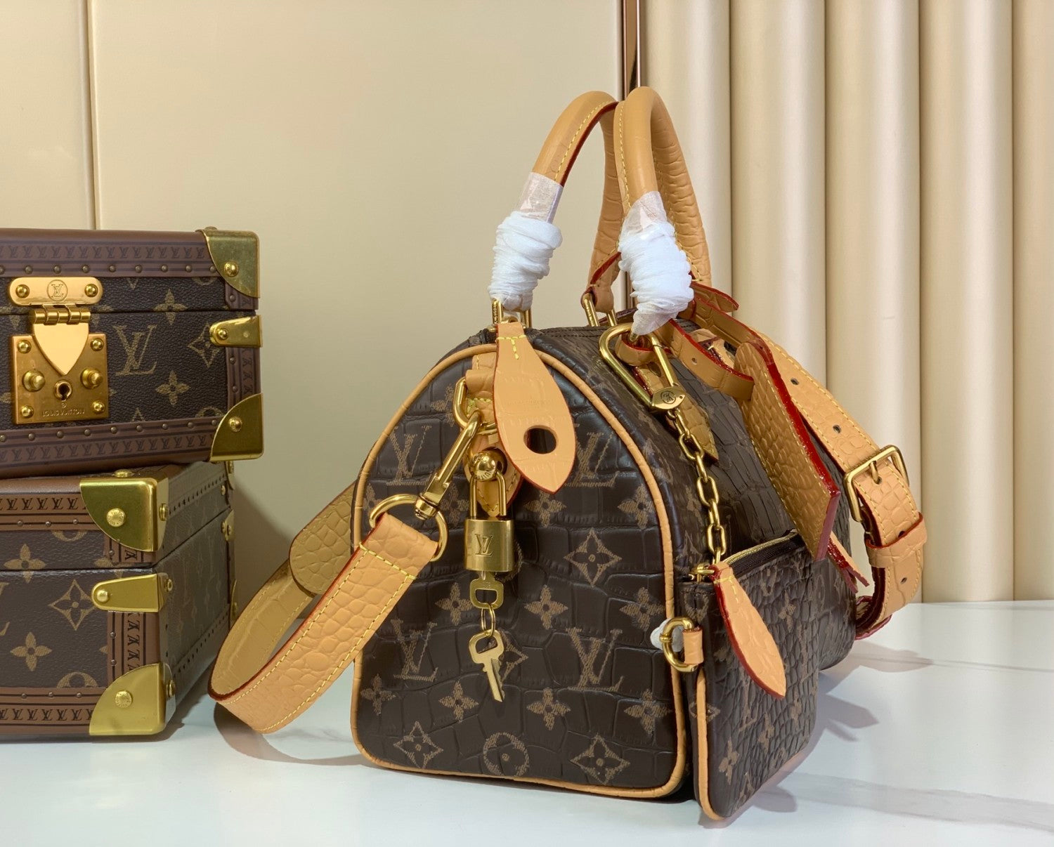 Louis Vuitton Speedy Bandoulière 25 Monogram Leather Handbag Coffee Brown Features Polished Metal Hardware A Lambskin Lining. And An Internal Signature Tag #196001