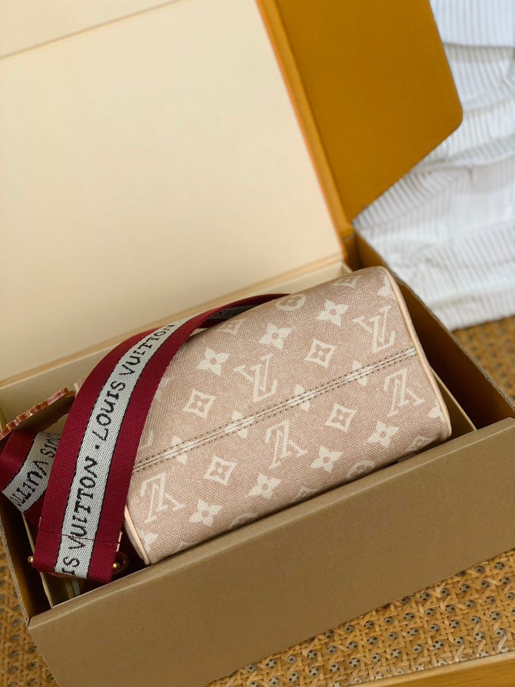 LOUIS VUITTON SPEEDY BANDOULIÈRE 20 Bag Monogram Canvas LV Travels X Grace Coddington Collaboration Series Cat shape pendant #332321