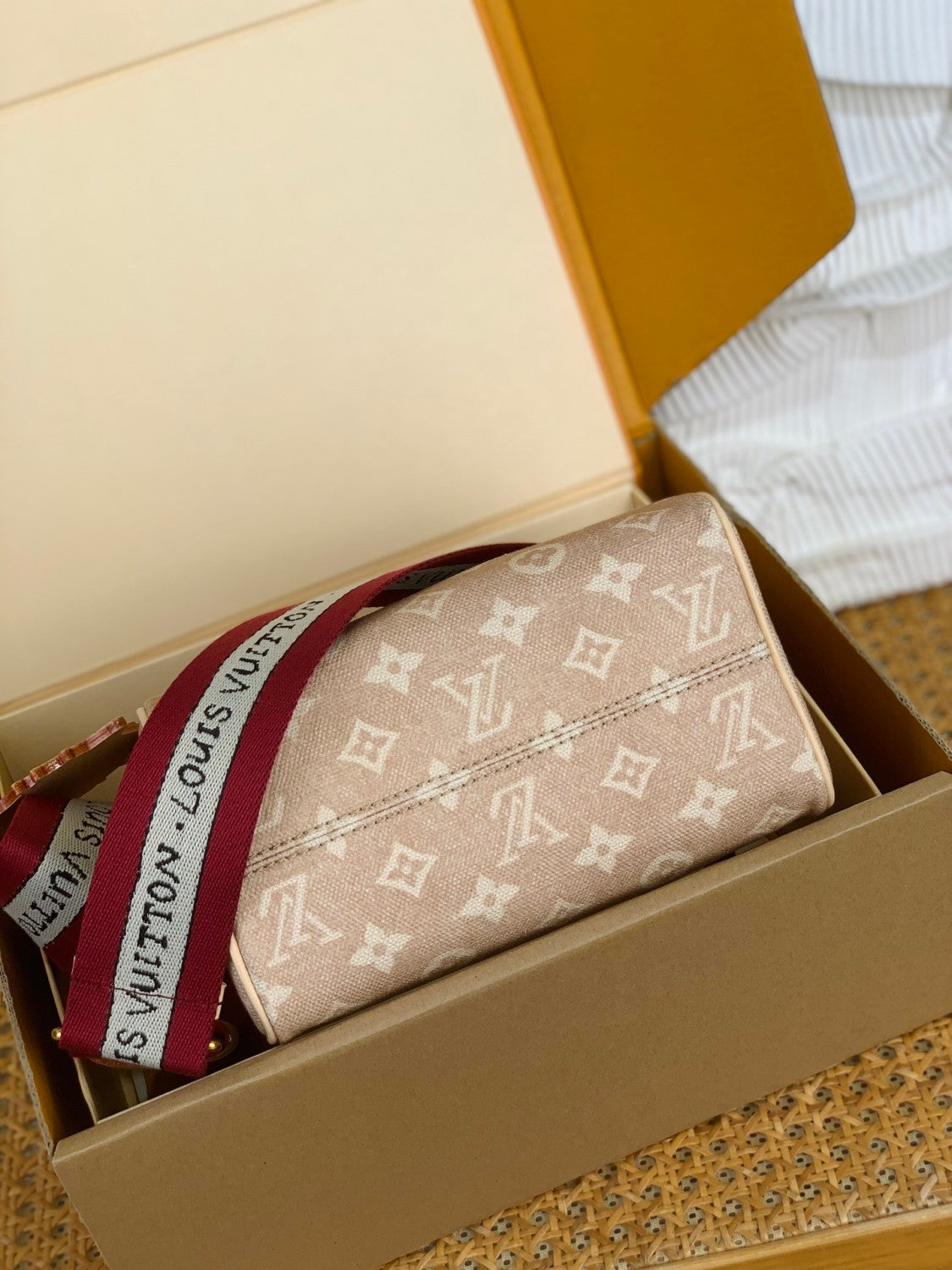 LOUIS VUITTON SPEEDY BANDOULIÈRE 20 Bag Monogram Canvas LV Travels X Grace Coddington Collaboration Series Cat shape pendant #332321