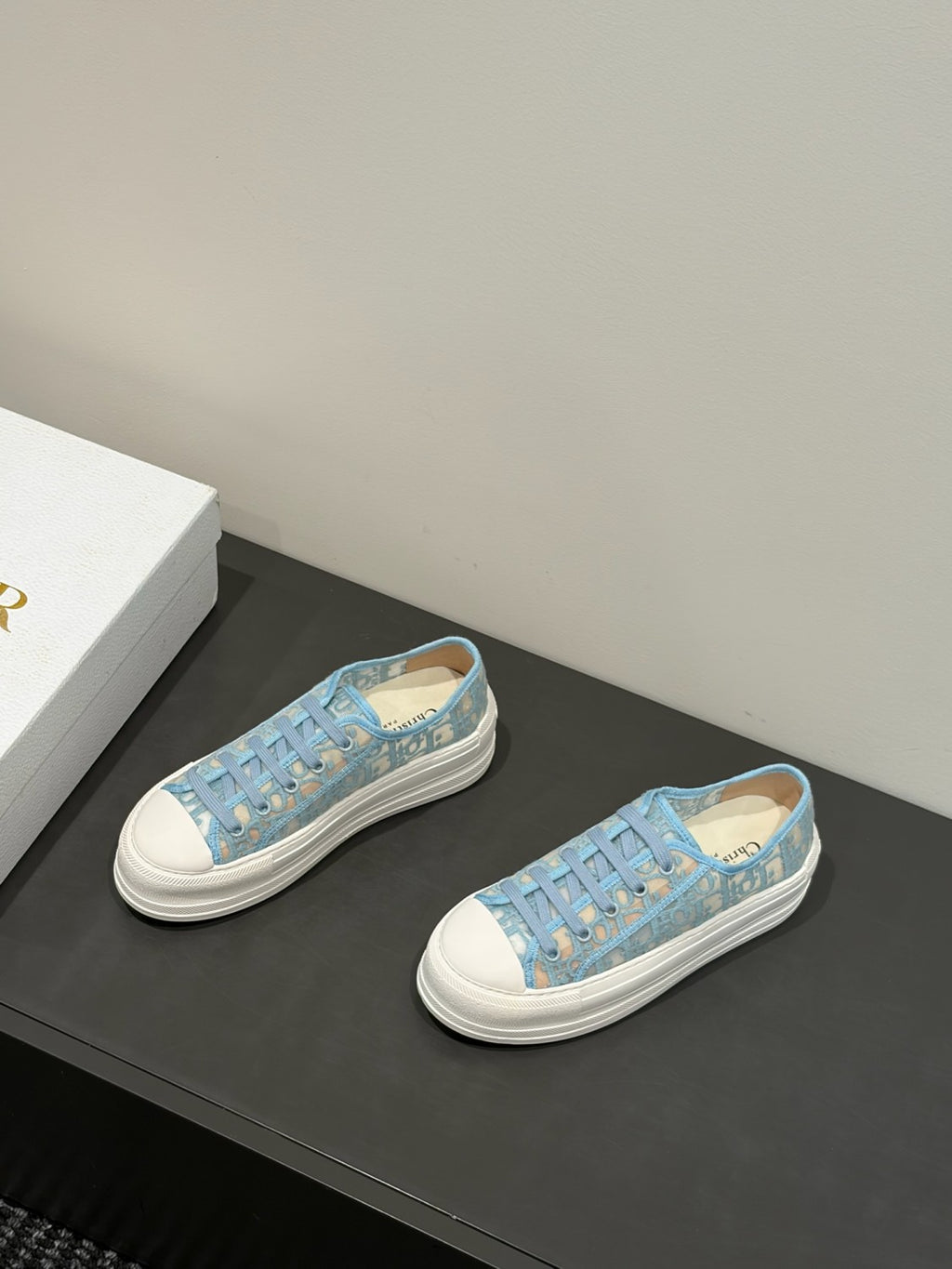 DIOR Walk n Dior Platform Sneaker Sky Blue Dior Oblique Embroidered Mesh #386883
