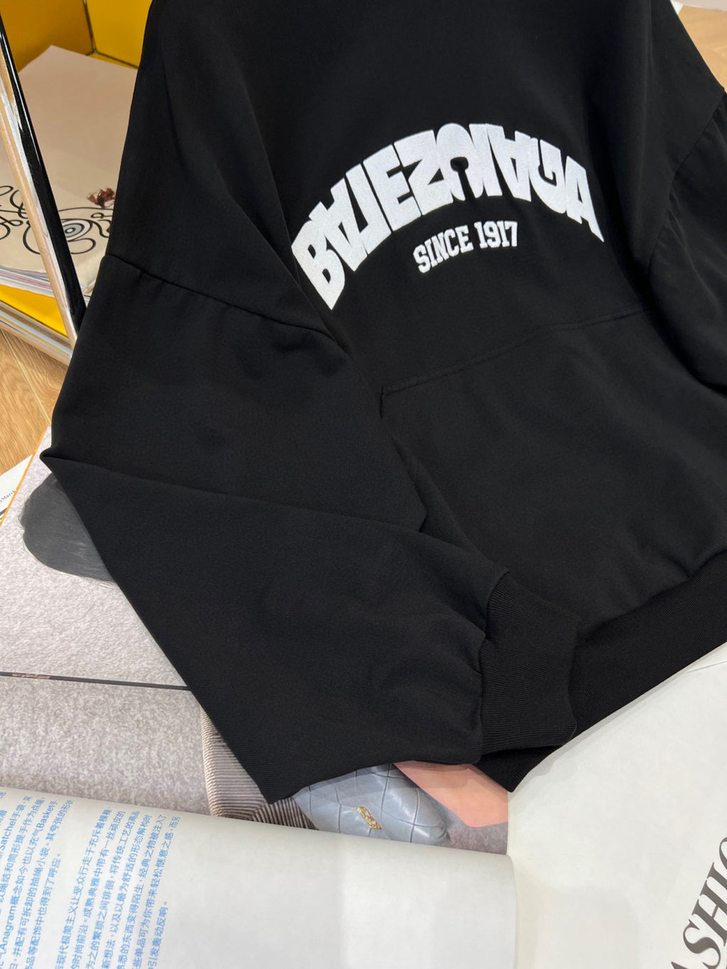 Balenciaga Back Flip Round Hoodie Oversize In Black Mirror Letter Hooded Sweatshirt Pullover #96248