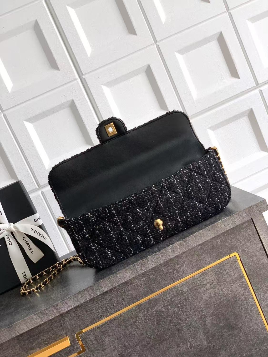 Chanel Tweed Handle Flap Bags Tote Bag Fashionable And Versatile Evening Clutch Luxurious Women's Handbag #82445A