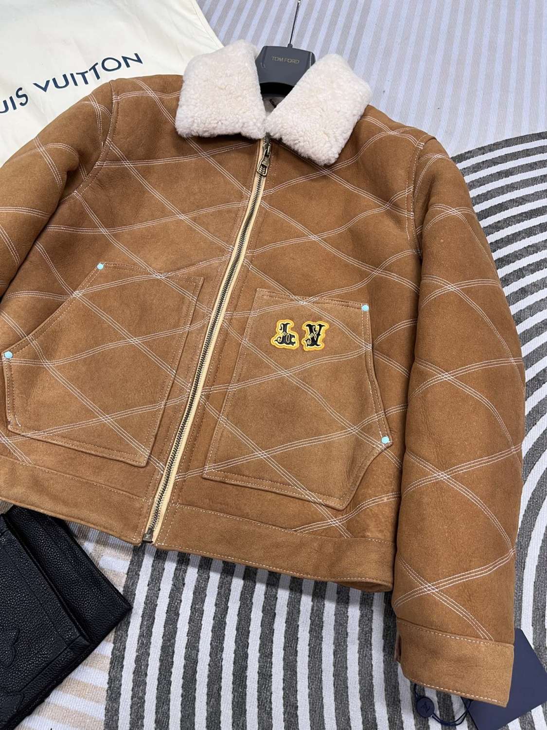 Louis Vuitton Men's Winter Logo Embroidery Wool Lapel Zipper Long Sleeve Jacket #73429