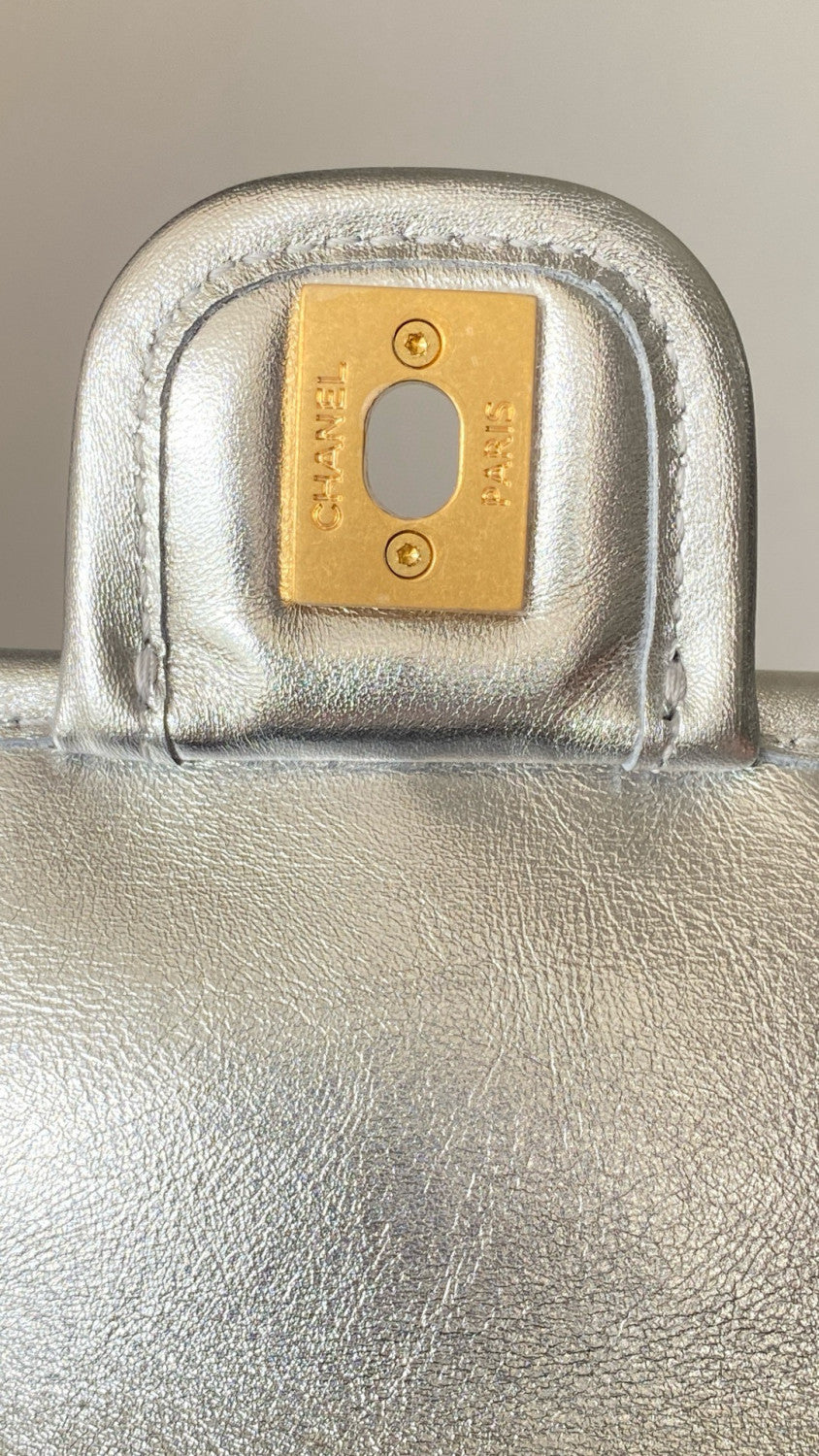 Chanel Women's Silver Lattice Chain Metallic Mirror Calfskin Shoulder Crossbody Bag Bags Metallic-colored Leather Tends To Fade Easily #76372