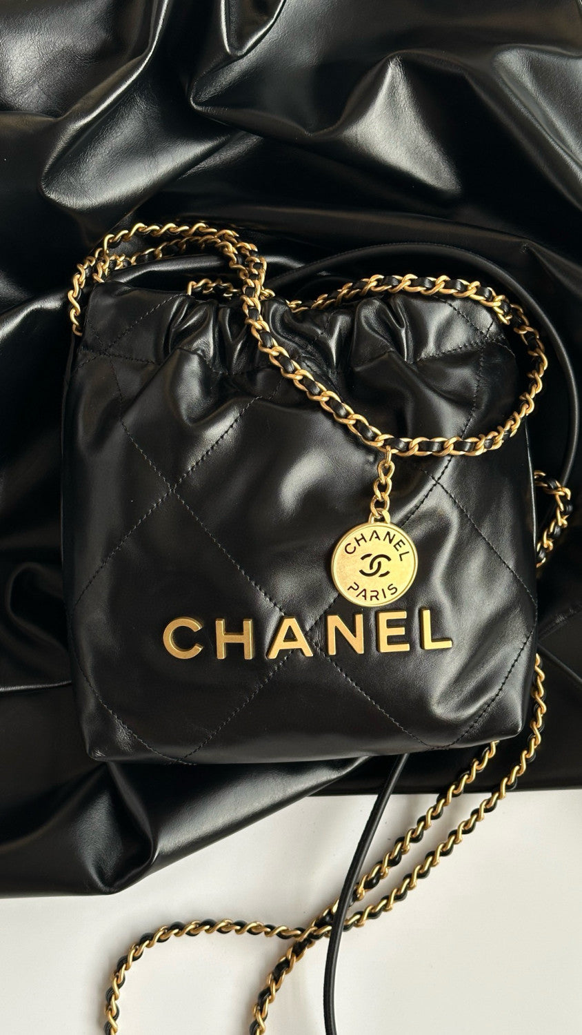 Chanel Women's Solid Color Logo Drawstring Closure Chain Shoulder Strap Glossy Calfskin Shoulder Crossbody Bag Bags #77727