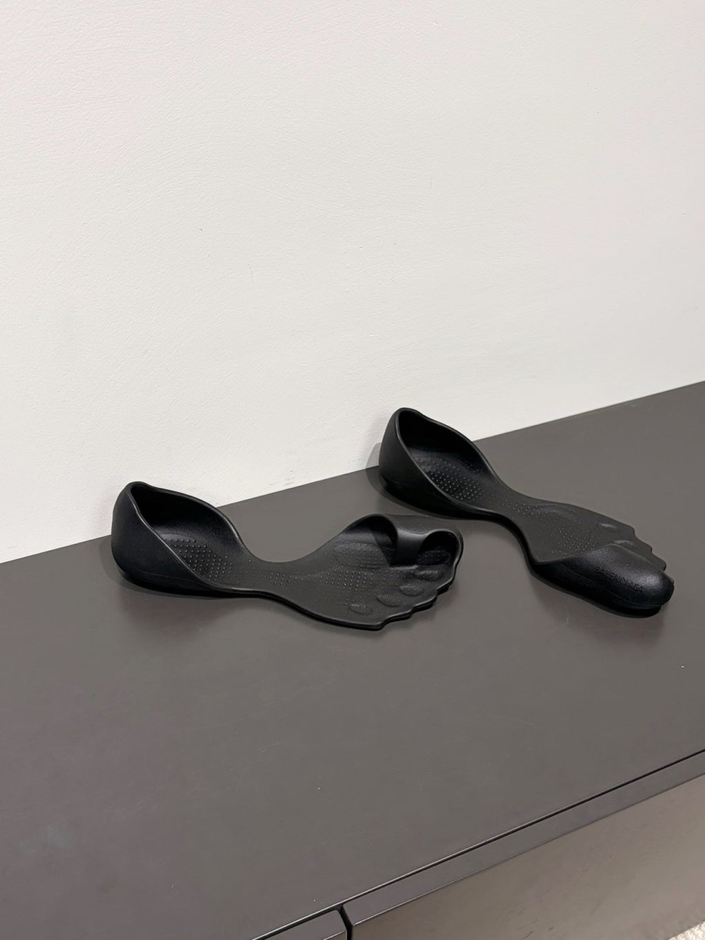 BALENCIAGA Men's Zero Sneaker #378593