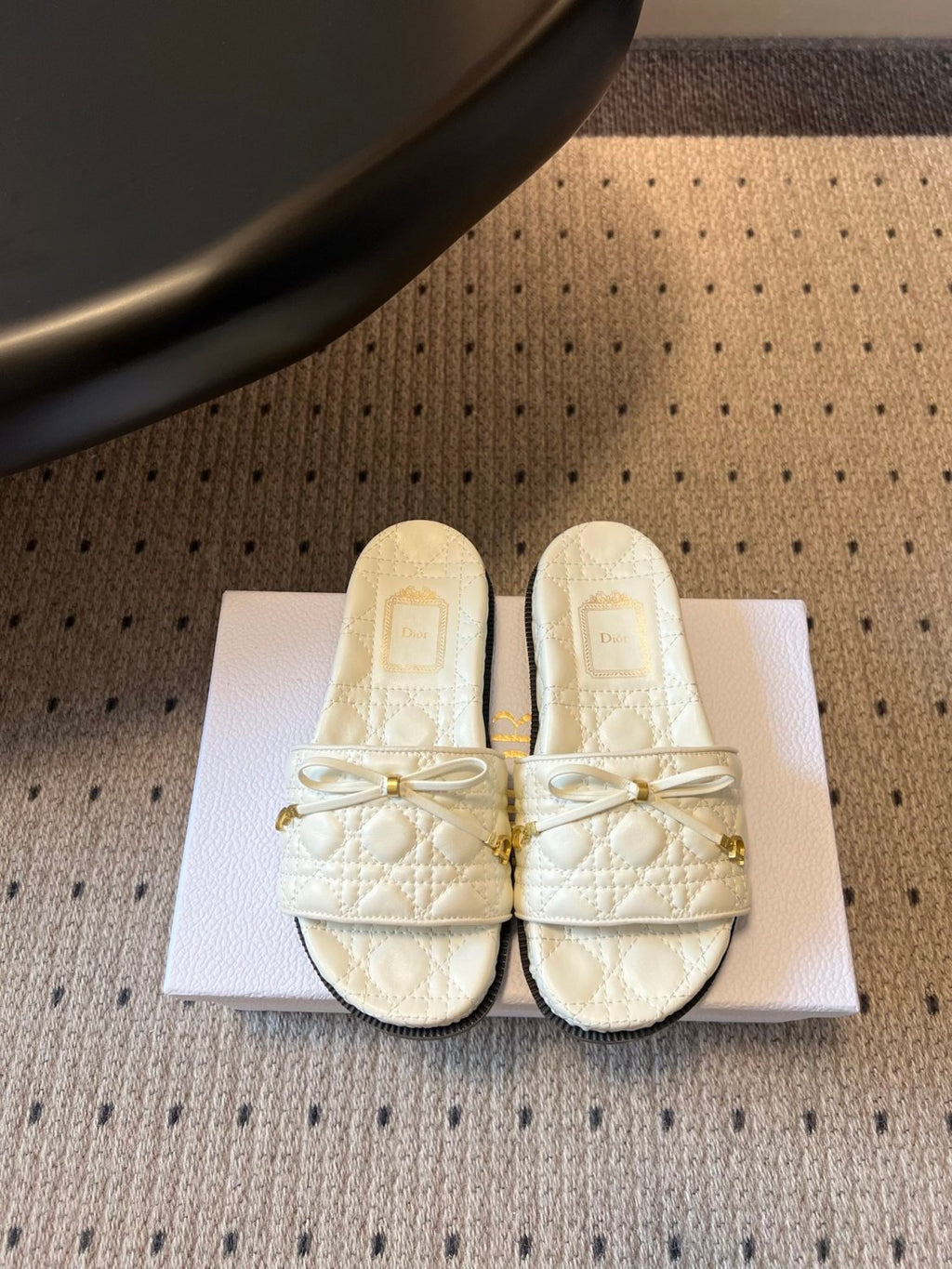 Dior Diamond Pattern Sandals #382602