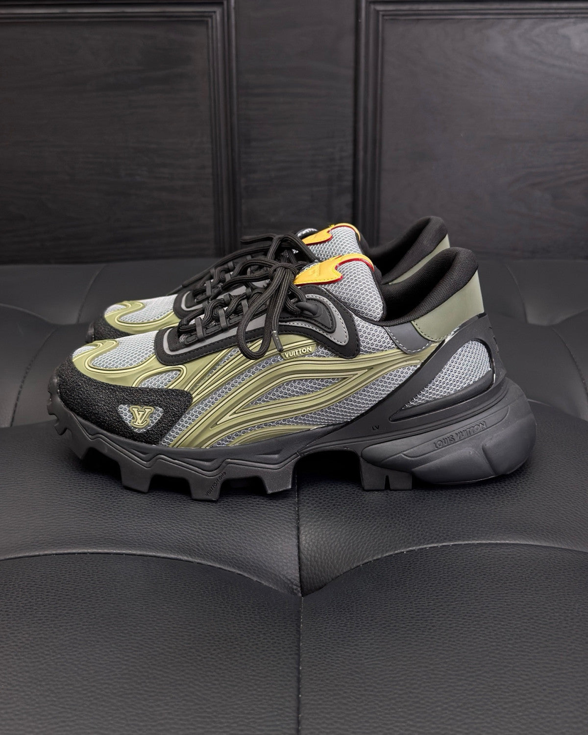 LOUIS VUITTON LV Summit Sneaker Shoes #378730