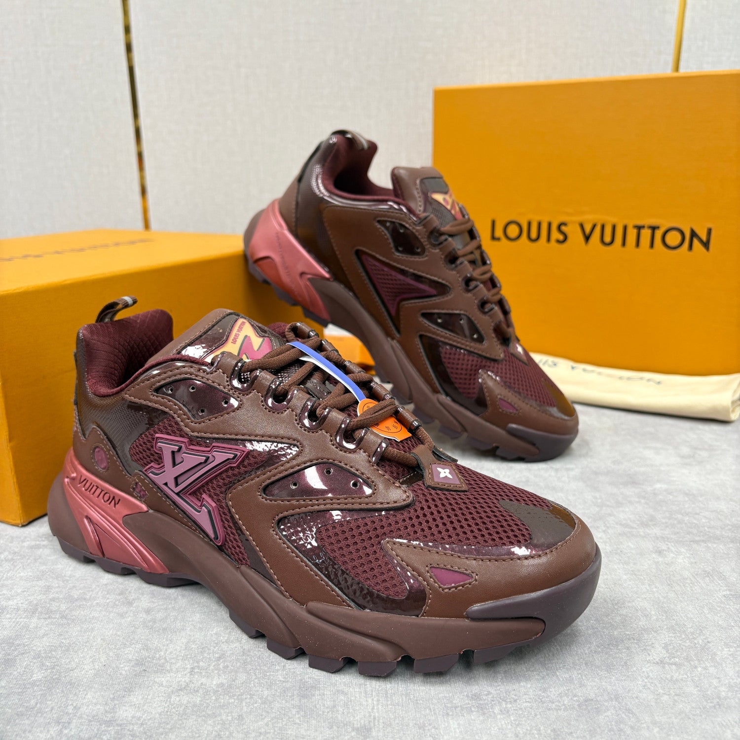 Louis Vuitton LV RUNNER TATIC Men's And Women's Spring/summer Casual Round Toe Lace Up Floral Logo Low Top Casual Sneakers Shoes #78323