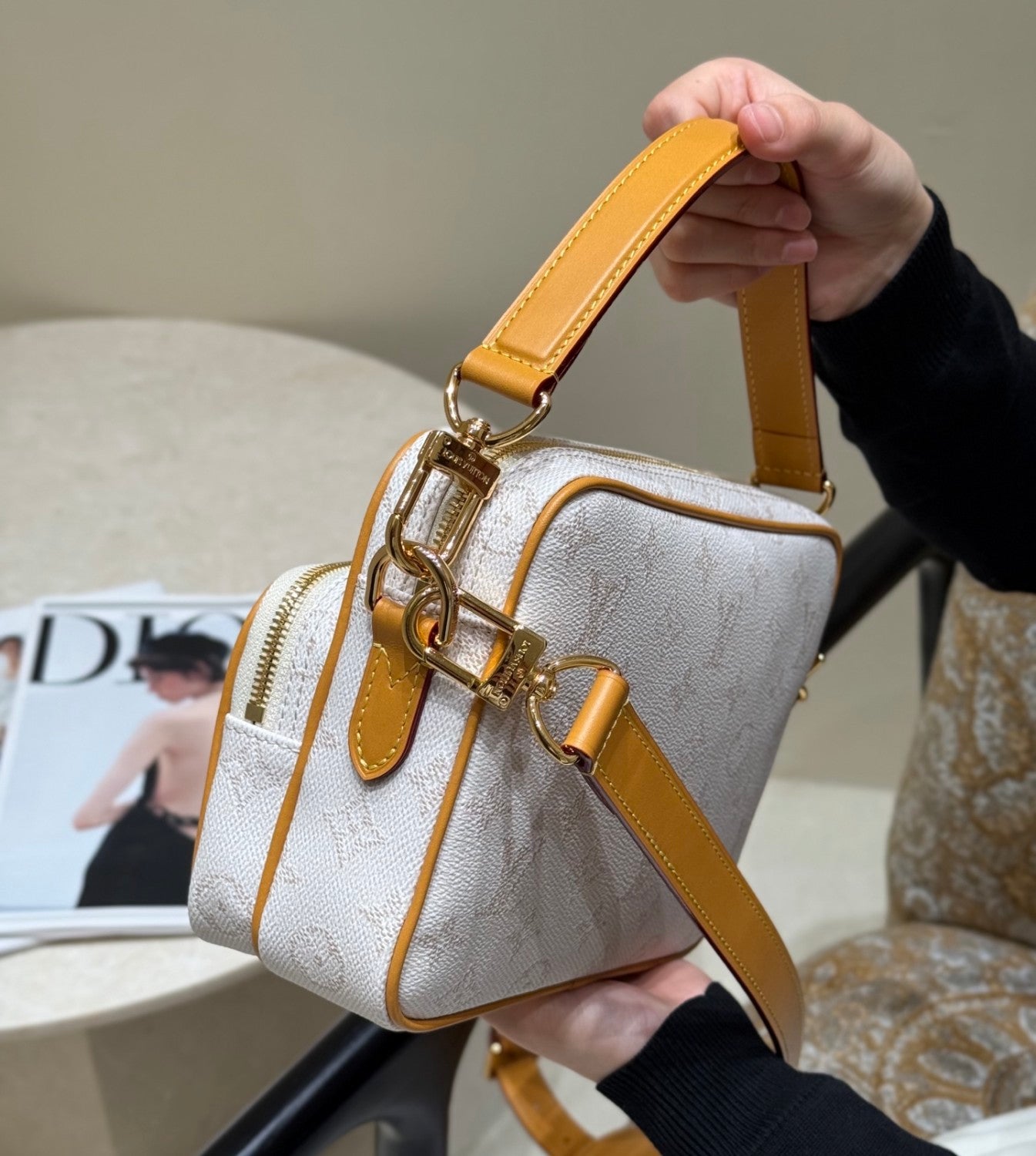 Louis Vuitton Nil Men's and Women's Logo Full Print Detachable Shoulder Strap Coated Canvas Single Shoulder Crossbody Tote Bag Bags #77151