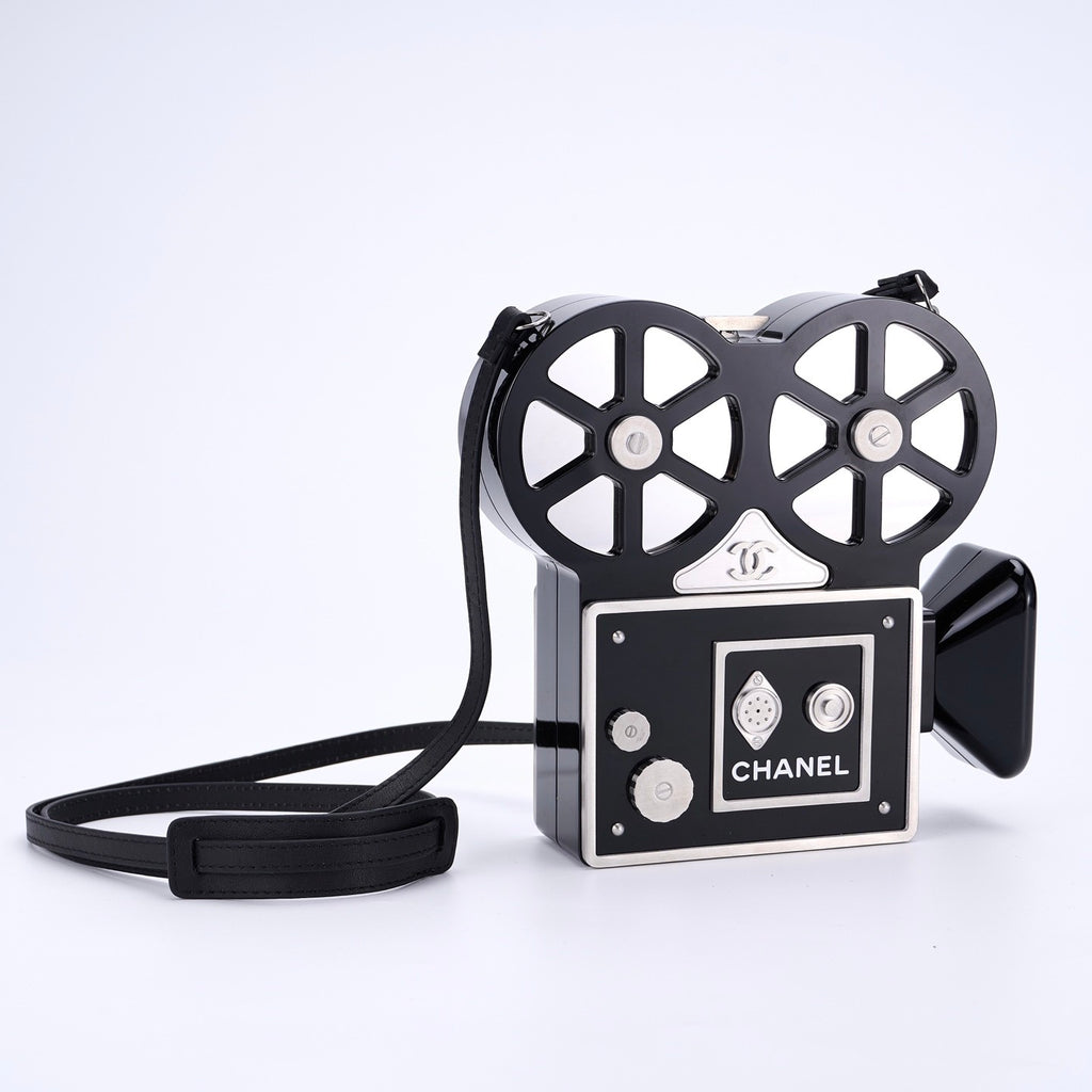 Chanel The 2016 Pre-fall Runway Featured Retro Elegant Black-and-white Statement Bag Bags #170157