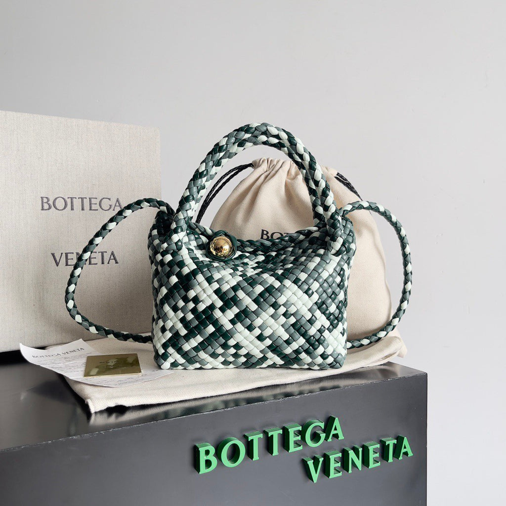 Bottega Veneta 26SS Tosca Shoulder Bag Handheld Classic Women's Woven Bag #195275