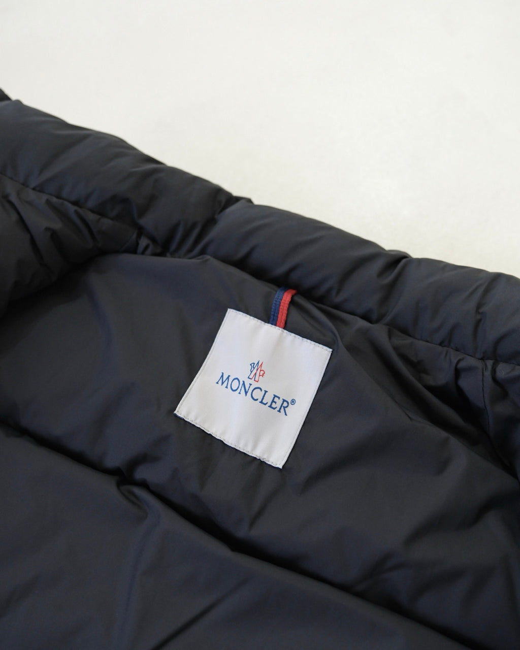 Moncler Besbre Short Down Jacket #336609