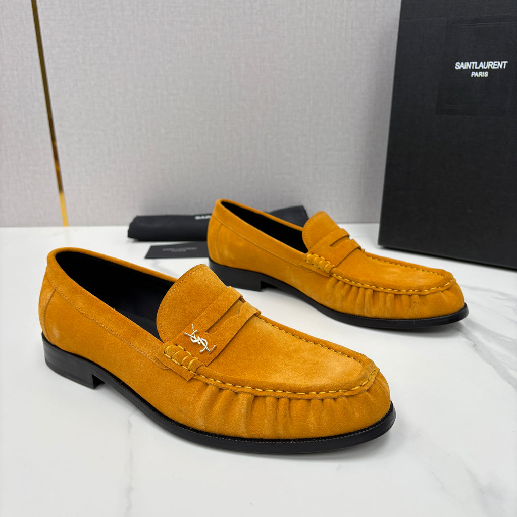 Saint Laurent LE LOAFER Supple in Suede in Brown #383805