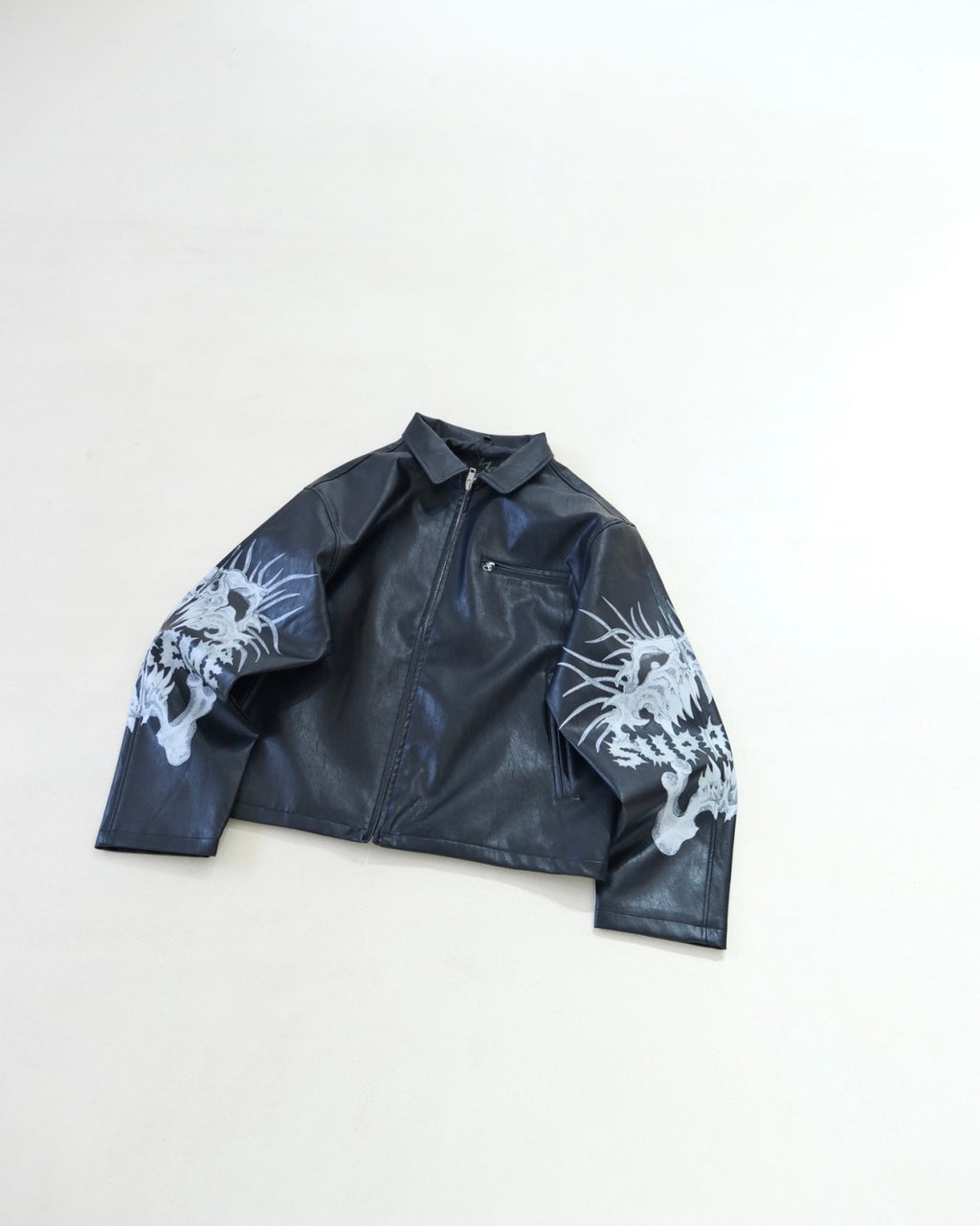 Supreme x Y's by Yohji Yamamoto Men's and Women's FW25 WEEK3 Leather Fitted Casual Jacket With Printed Sleeves And Zip Closure #332325