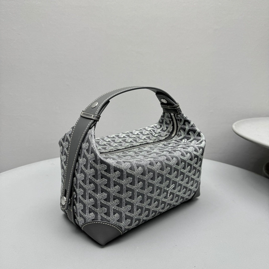 Goyard  Presbyopia Print Zipper Travel Bag Goya Toiletry Bag New All-over Logo Print Available Multiple Colors Toiletry Bag  Lunch Bags #84171A