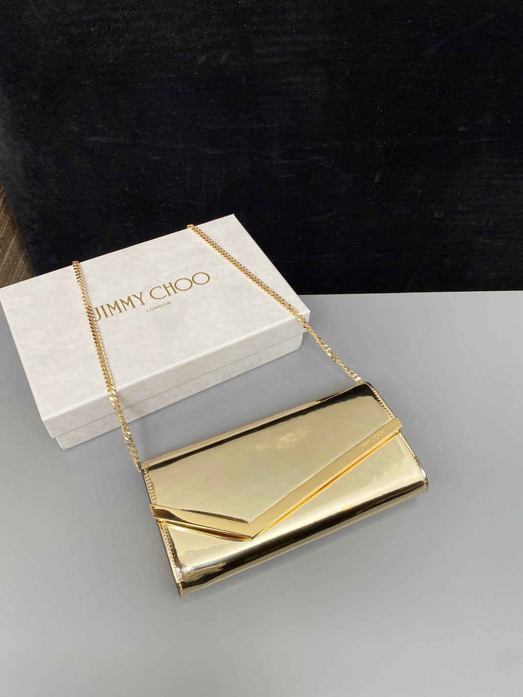 JIMMY CHOO Clutch Bag Mirror Finish Leather Magnetic Closure Detachable Chain Strap Versatile And Practical Bag Bags #197451