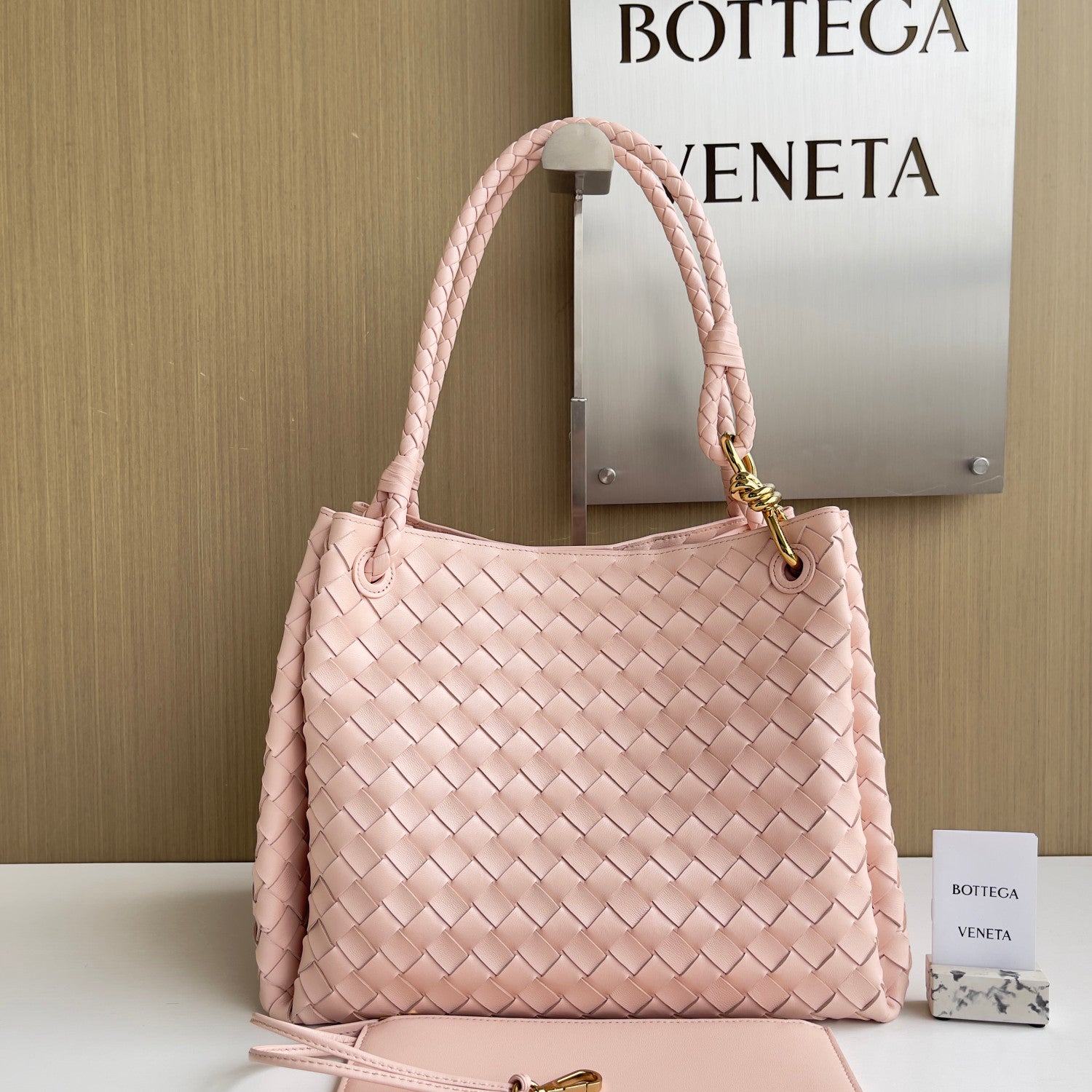 Bottega Veneta Large Parachute Women's Solid Color Lambskin Woven Tote Bag Bags #76484