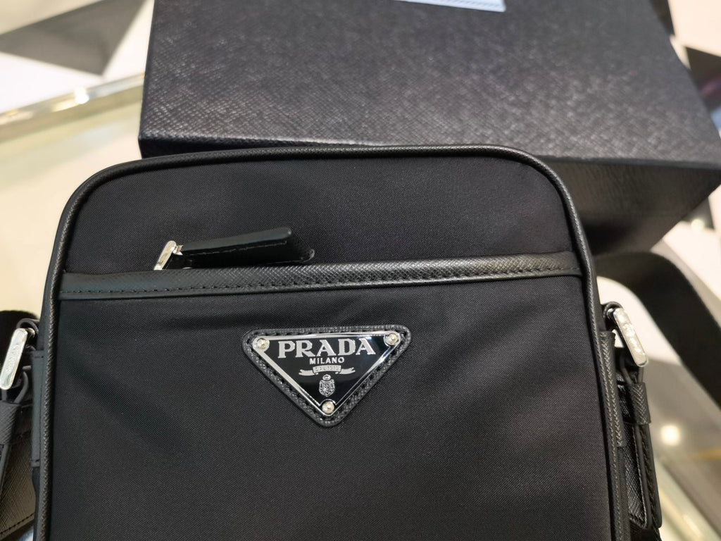 Prada Re-Nylon And Saffiano Men's And Women's Solid Color Fashion Casual Logo Triangle Emblem Minimalist Stylish Nylon Crossbody Bag Shoulder Bag Bags #79176