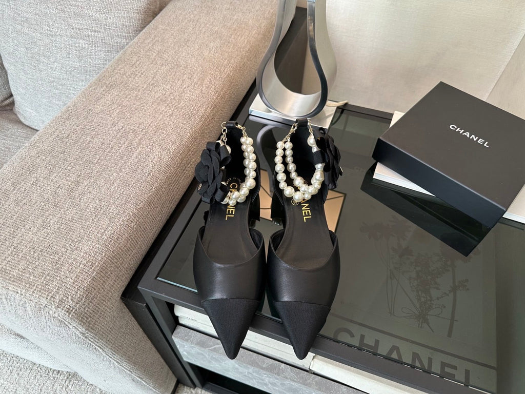 Chanel 25K Genuine Leather Pointed Toe Flat Shoes Pearl Chain Fashionable and Comfortable Color Block Women's Shoes #332404