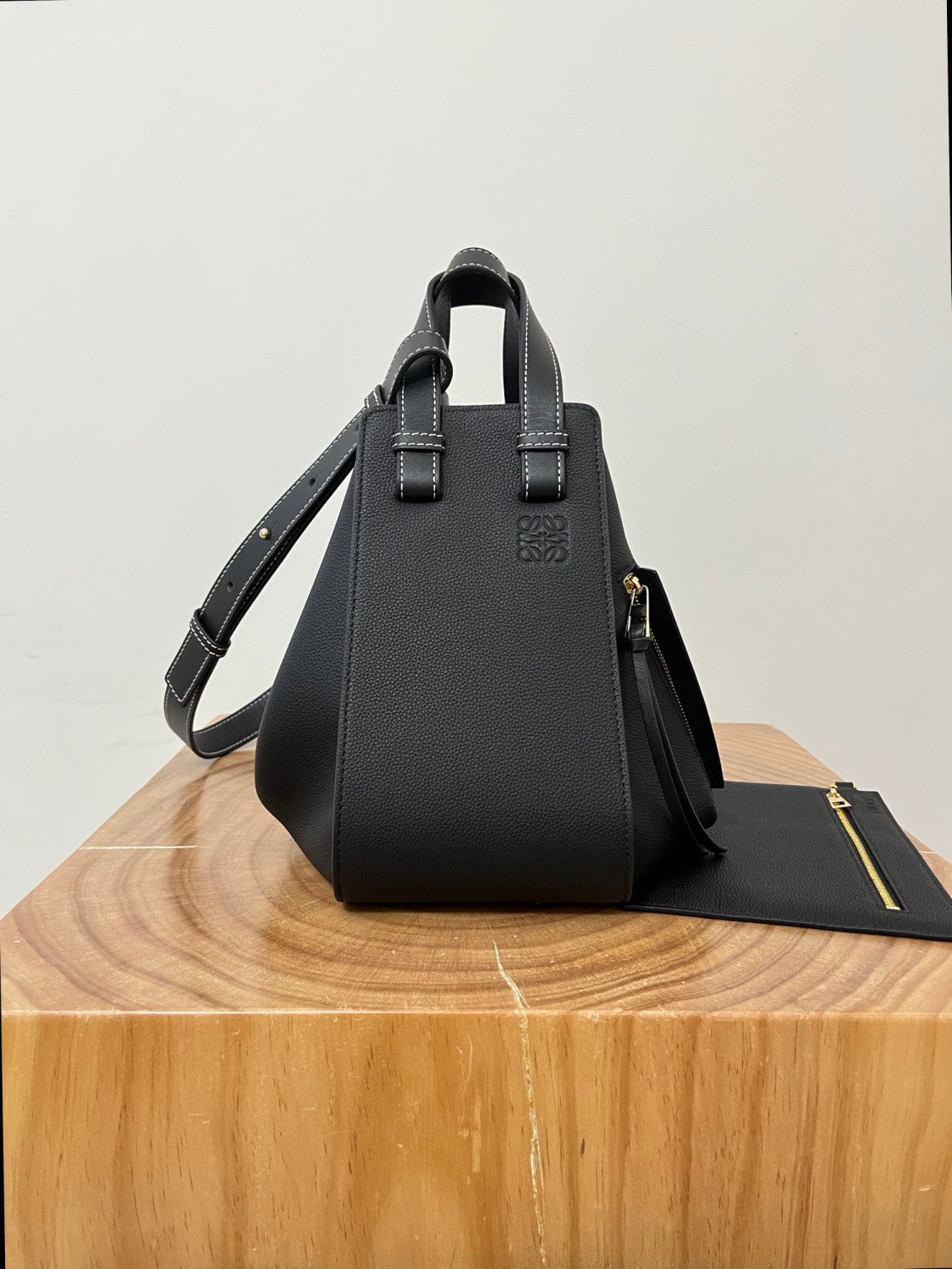 Loewe Small Hammock bag in classic calfskin Black#335867