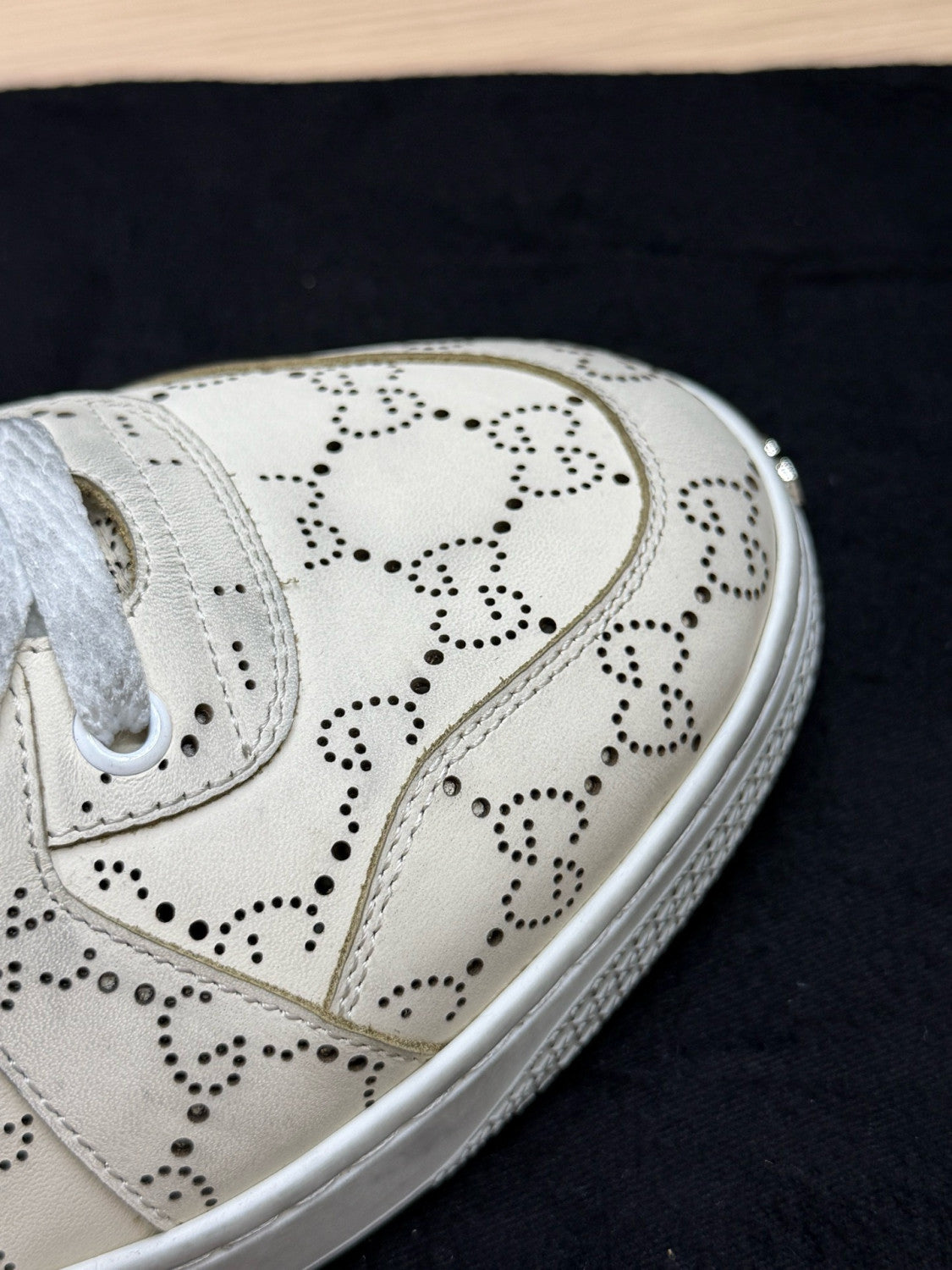 GUCCI Men's Stretch low-top sneaker in white GG leather #388315