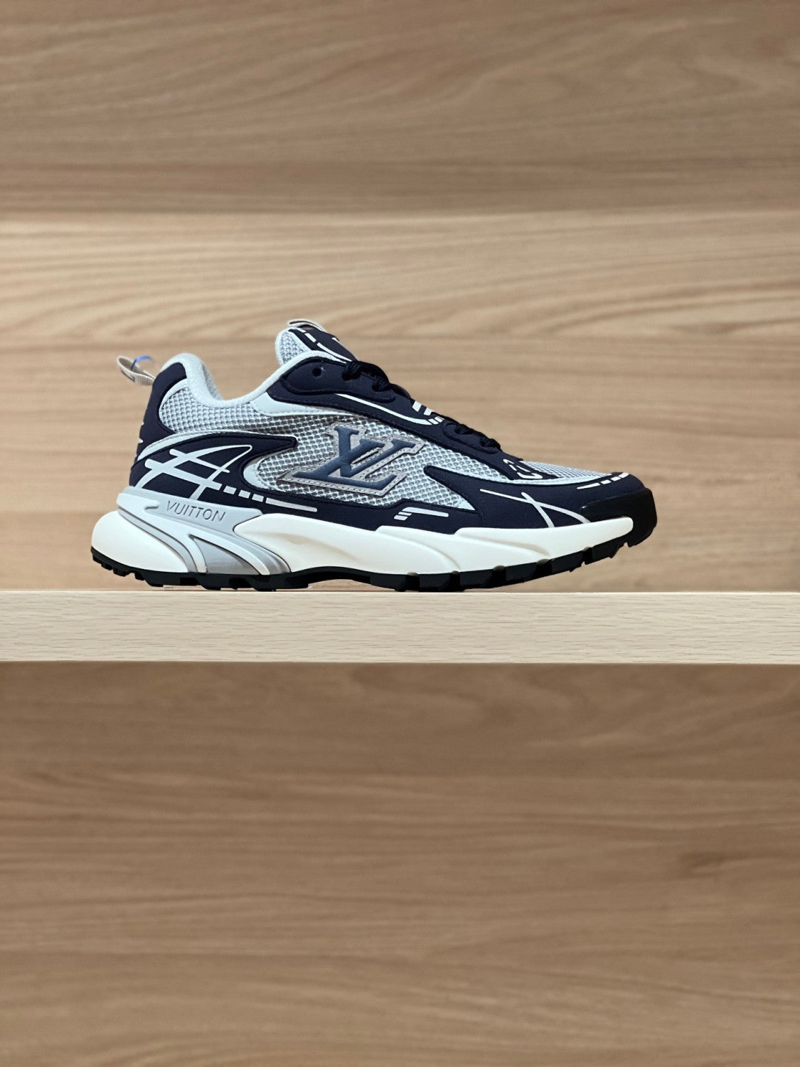 LOUIS VUITTON LV Tatic Runner Sneaker #386159