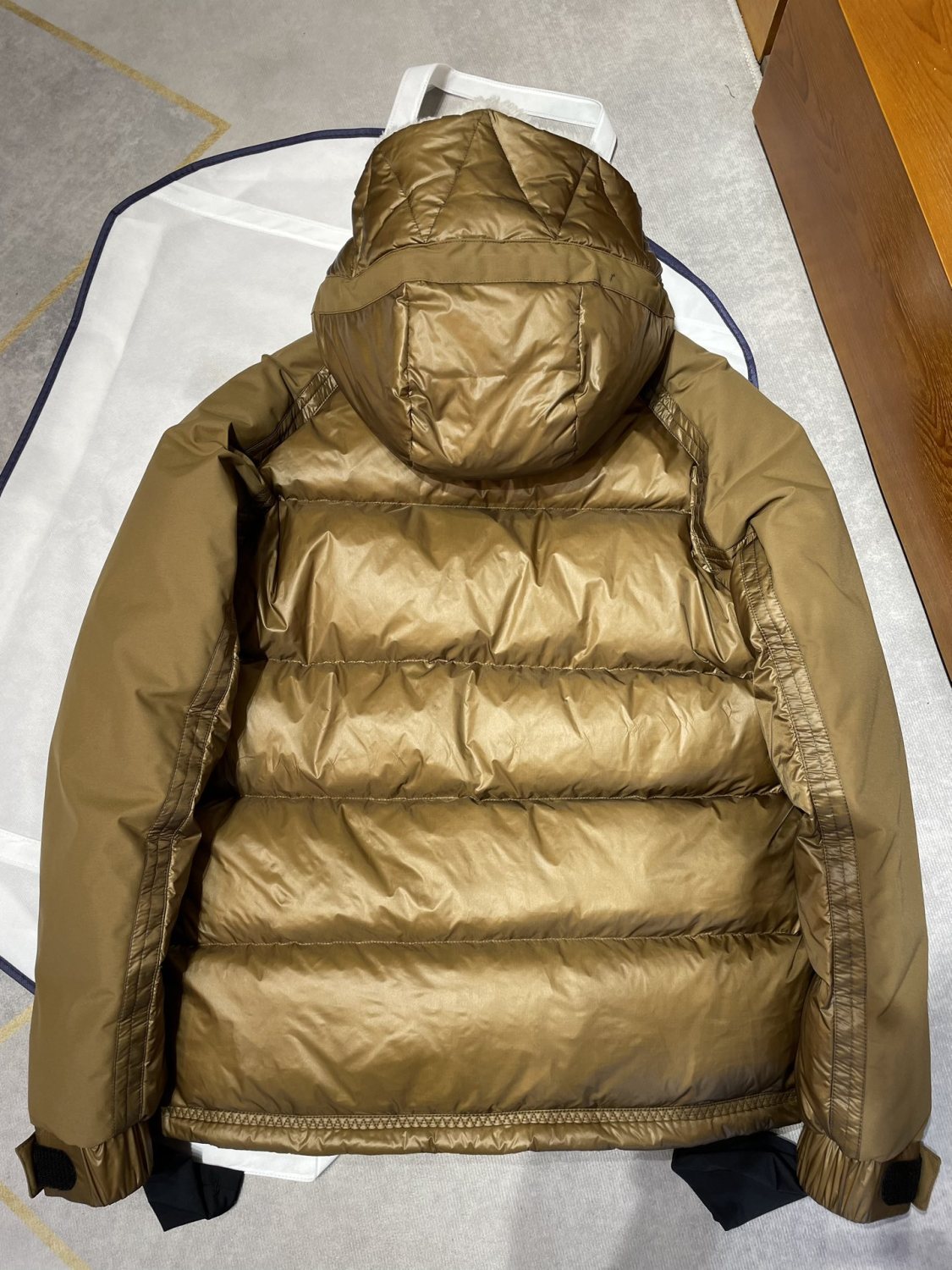 Moncler Men's Autumn and Winter Solid Color Splicing Hooded Zipper Long Sleeve Puffer Down Jacket #73647