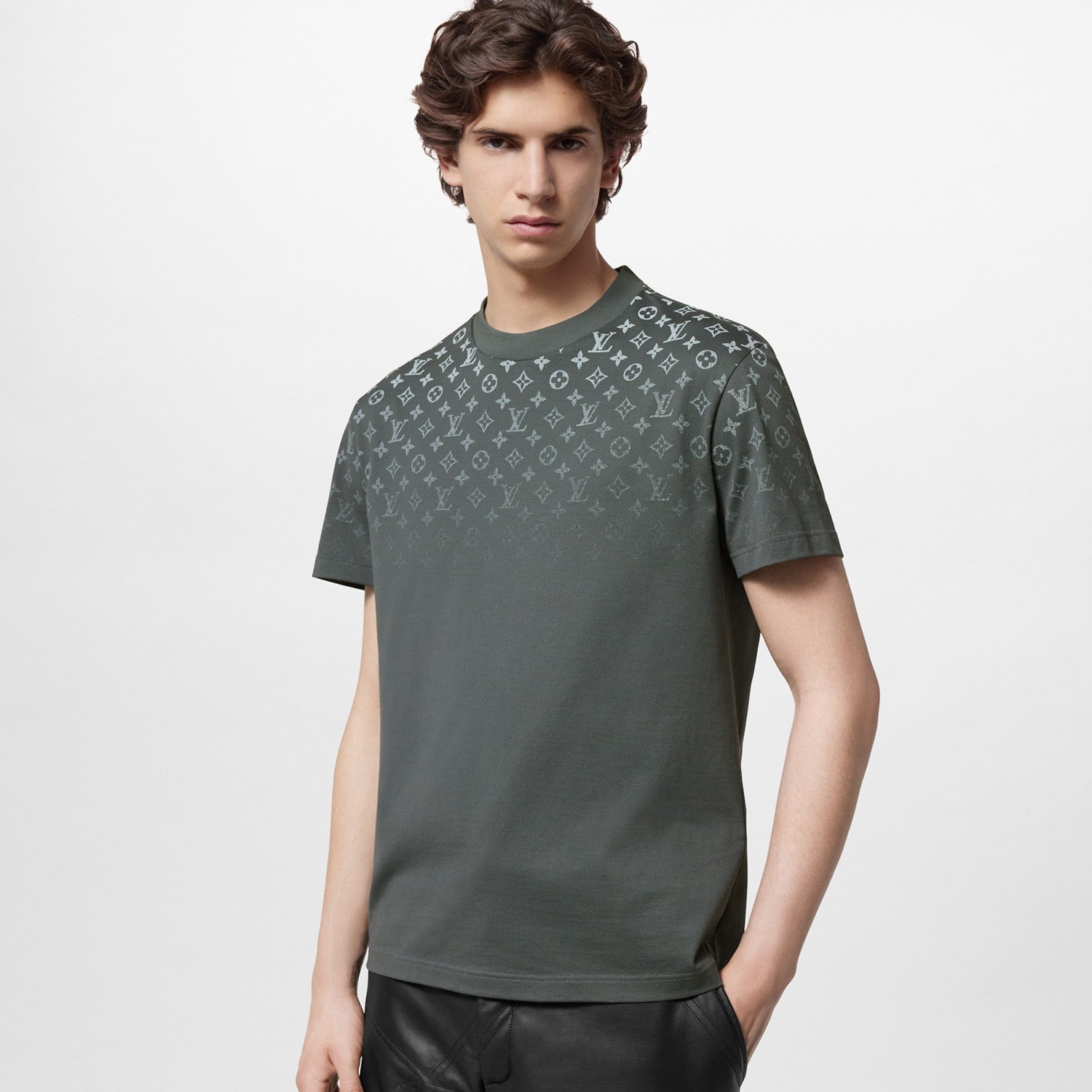 Louis Vuitton Men's Summer Gradient Cotton Round Neck Short Sleeve T-Shirt #97231