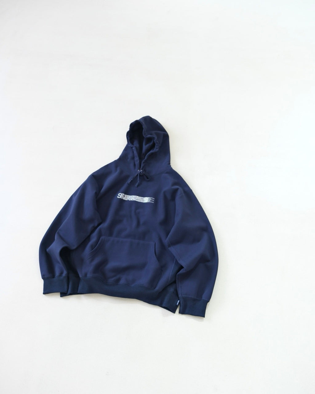 Supreme x Swarovski Men's and Women's FW25 WEEK4 Motion Logo Hooded Sweatshirt rhinestone dynamic logo kangaroo pocket hooded sweatshirt #332326