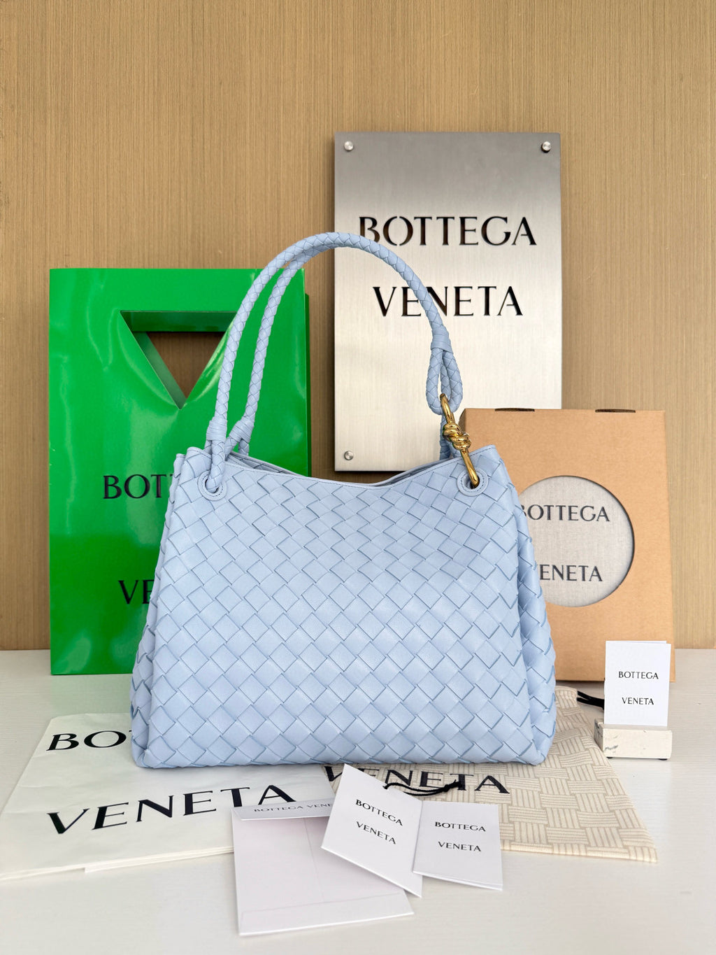Bottega Veneta Large Parachute Women's Solid Color Lambskin Woven Tote Bag Bags #76484