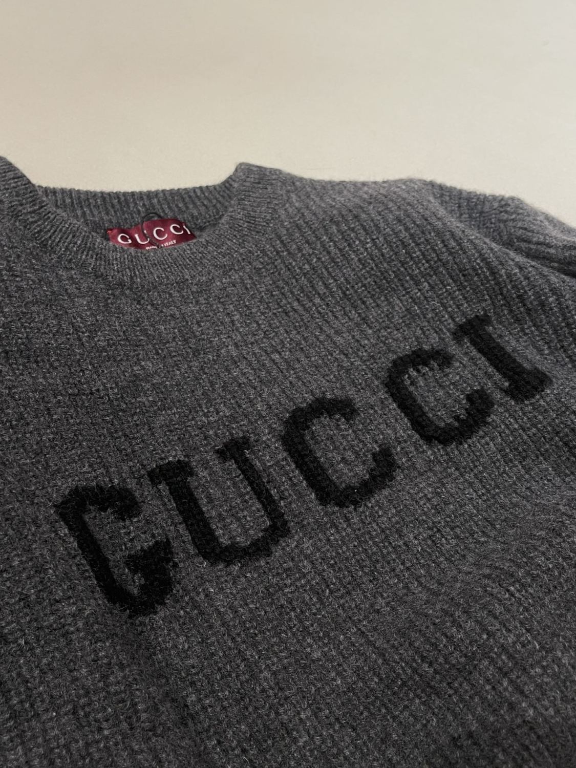 Gucci Wool Cashmere Rib Knit Sweater in Dark Grey and Black #332663