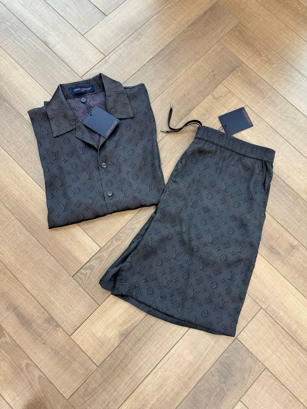 Louis Vuitton Men's Summer Logo Jacquard Single Breasted Casual Short Sleeve Shirt Stretch Waistband Shorts Set Suit #75979